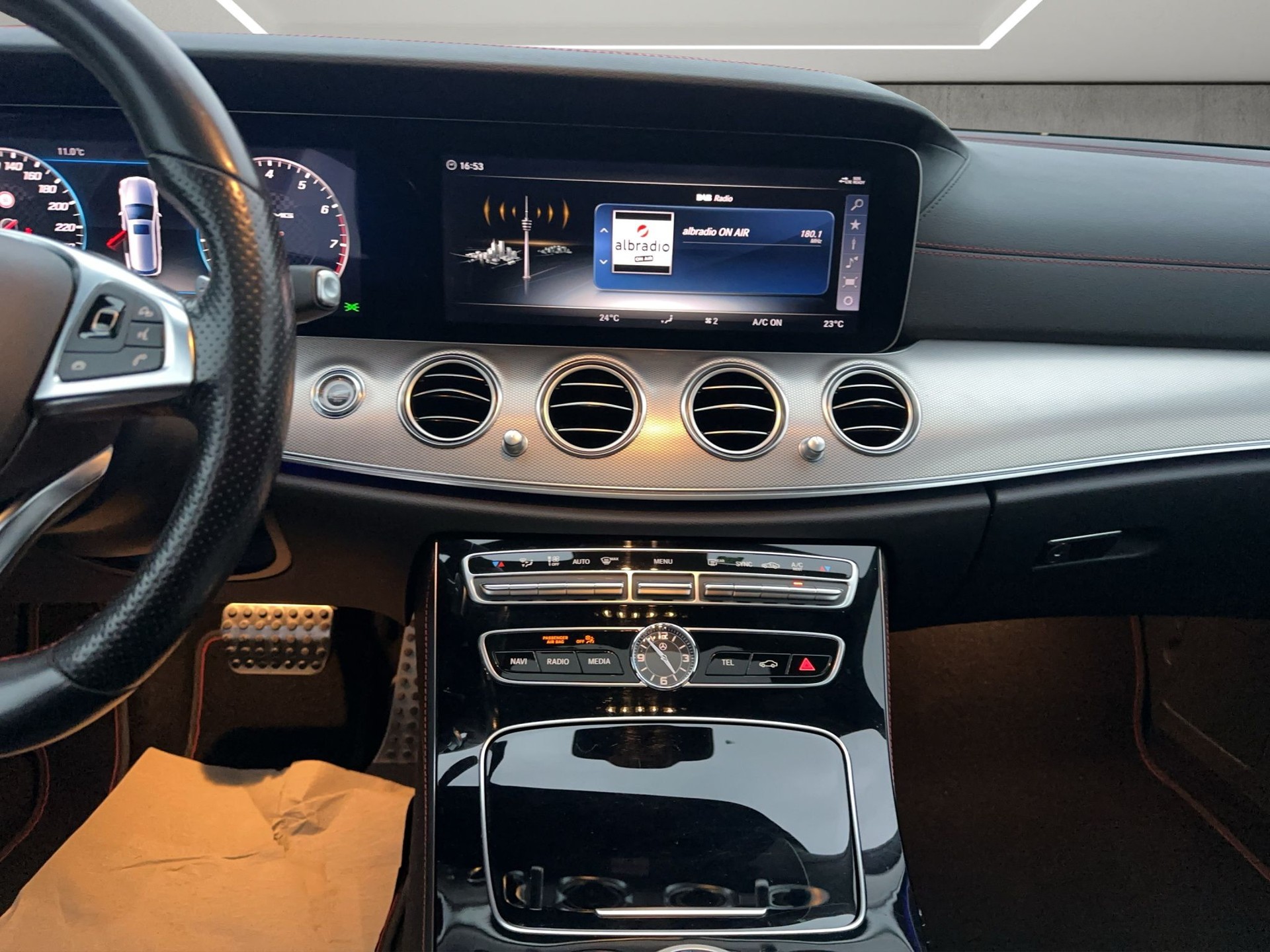 MERCEDES-BENZ E 43 AMG 4 Matic 9G-Tronic-image-16