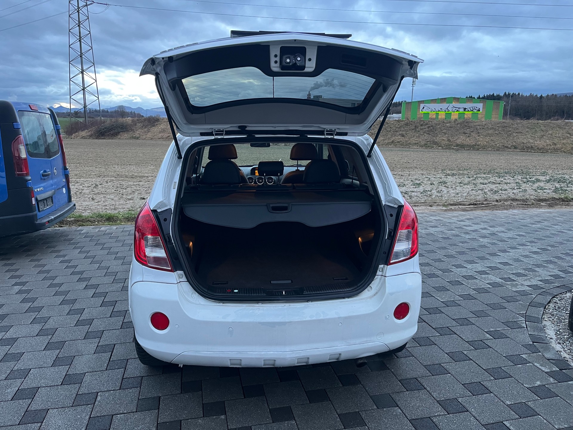 OPEL Antara 2.2 CDTi Cosmo 4WD Automatic-image-12