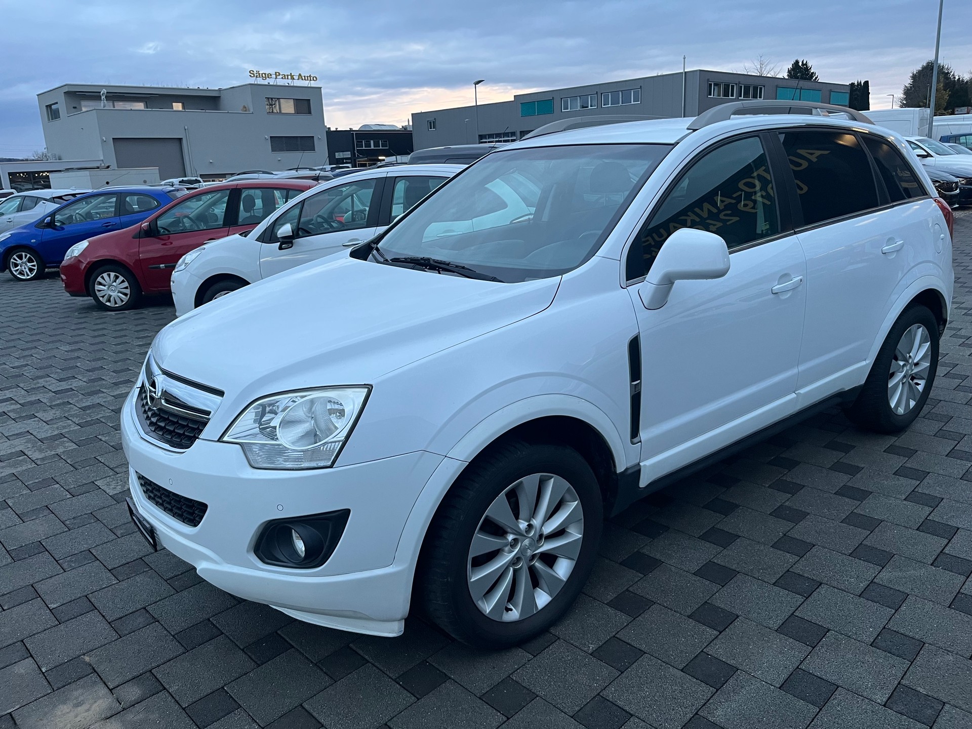 OPEL Antara 2.2 CDTi Cosmo 4WD Automatic-image-3