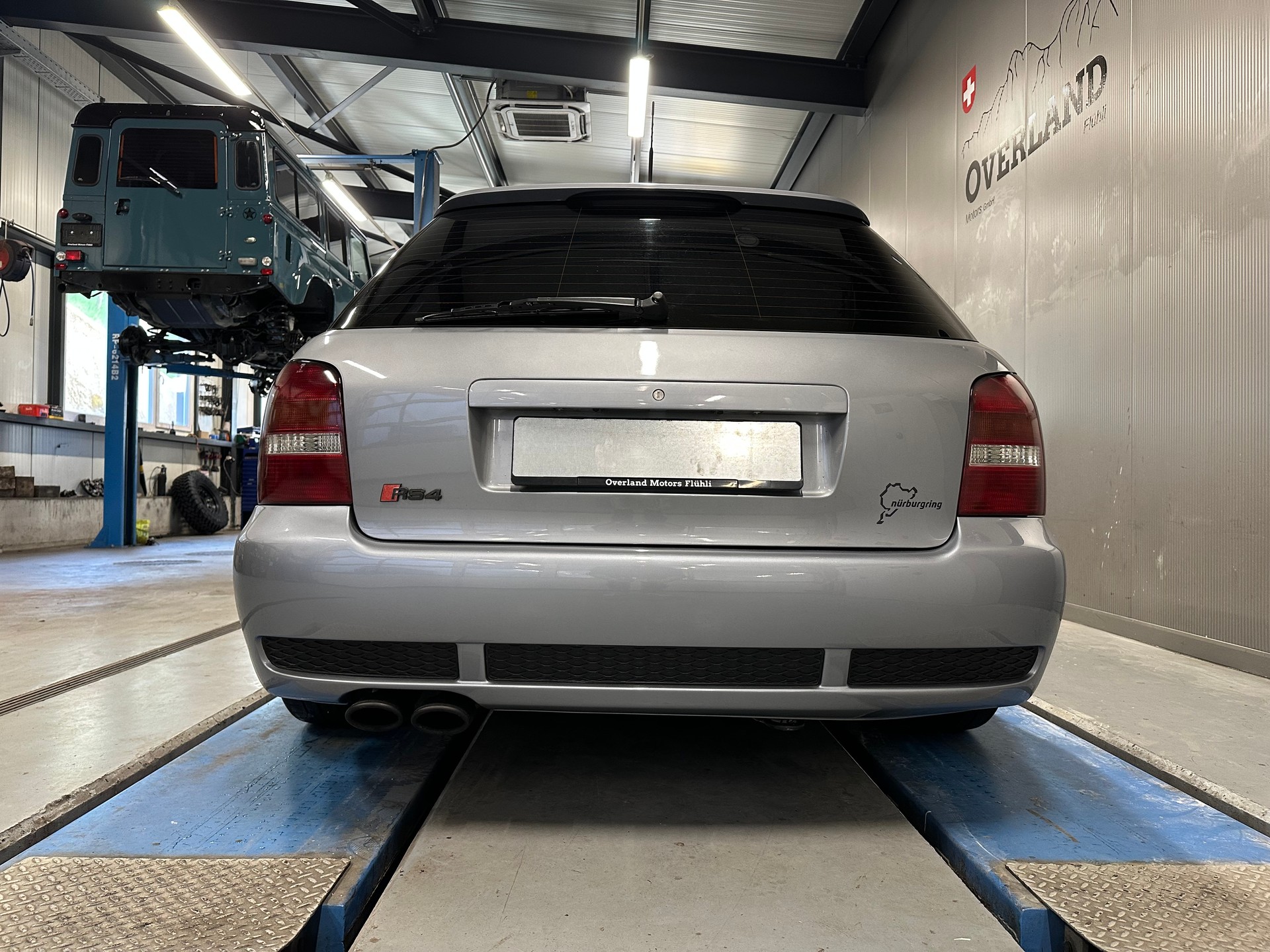 AUDI RS4 Avant quattro-image-6