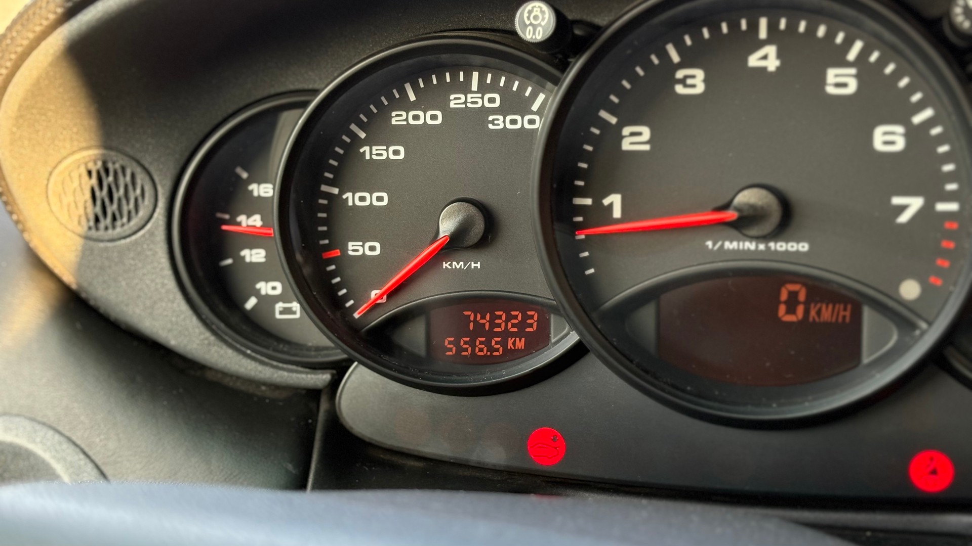 PORSCHE 911 Carrera-image-22