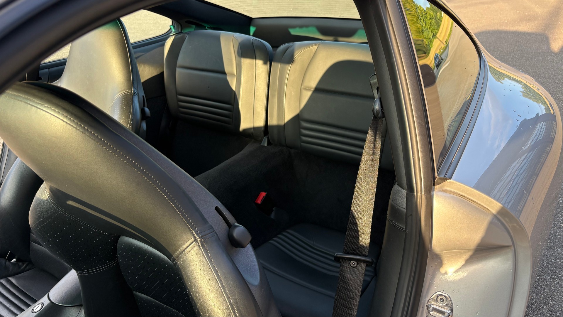 PORSCHE 911 Carrera-image-18