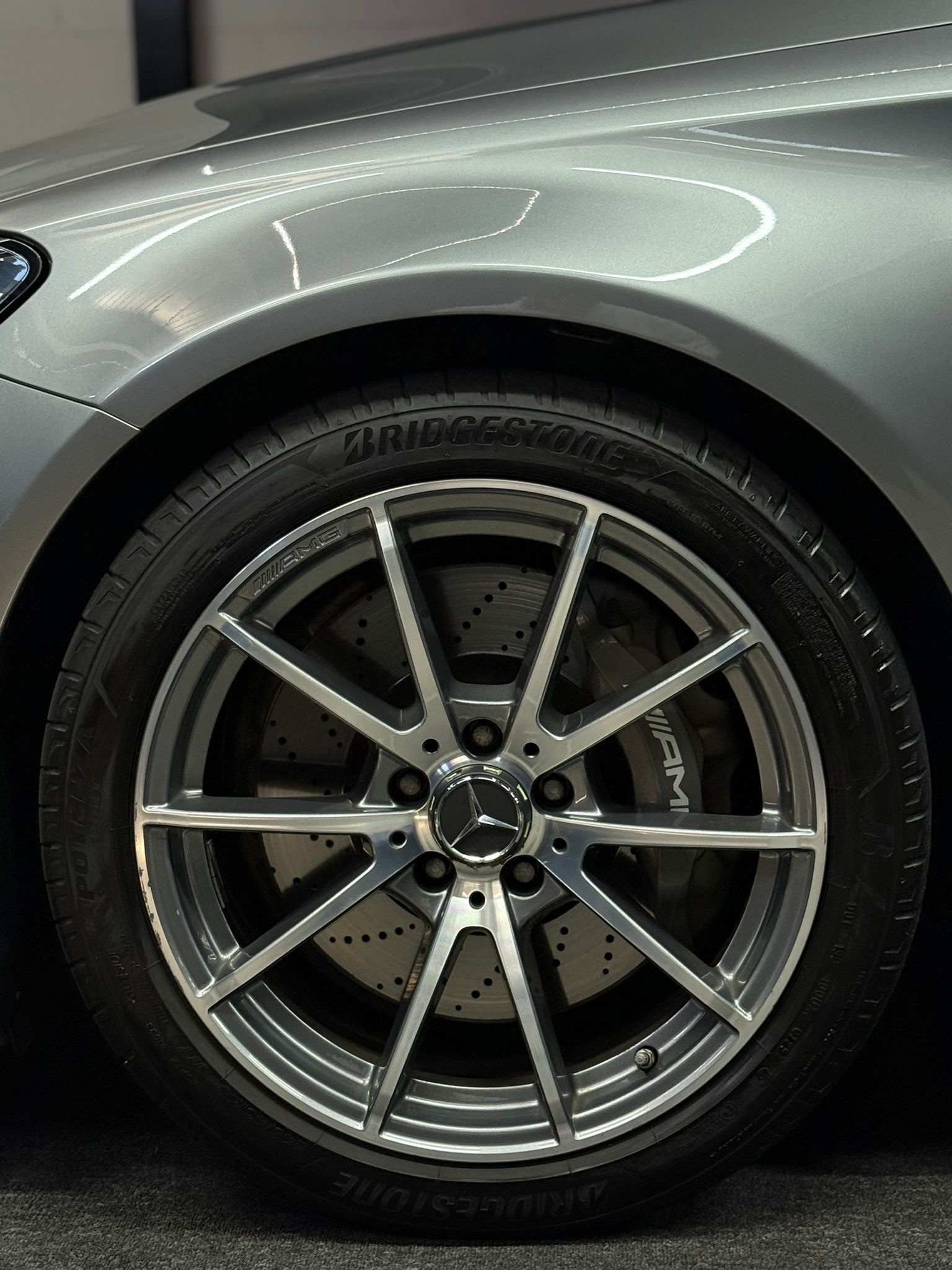 MERCEDES-BENZ C 63 AMG Speedshift /// Service stets in der Vertragswerkstatt durchgeführt-image-13