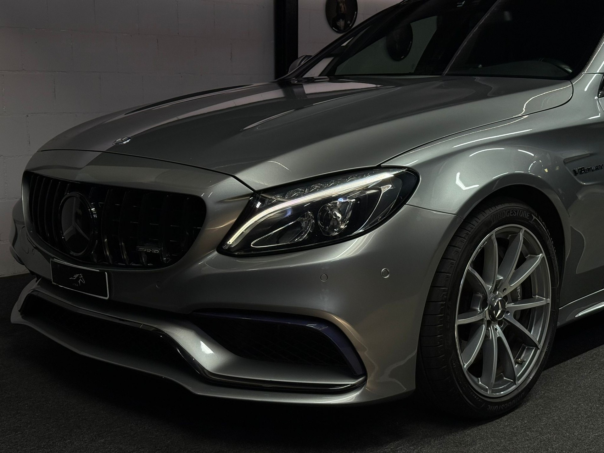 MERCEDES-BENZ C 63 AMG Speedshift /// Service stets in der Vertragswerkstatt durchgeführt-image-3