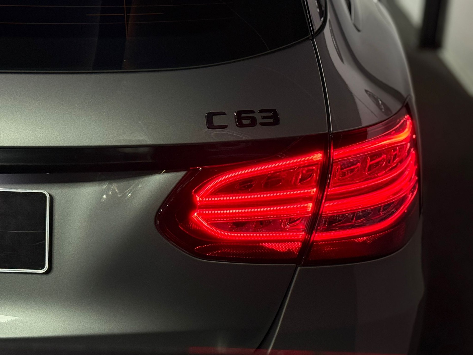 MERCEDES-BENZ C 63 AMG Speedshift /// Service stets in der Vertragswerkstatt durchgeführt-image-10