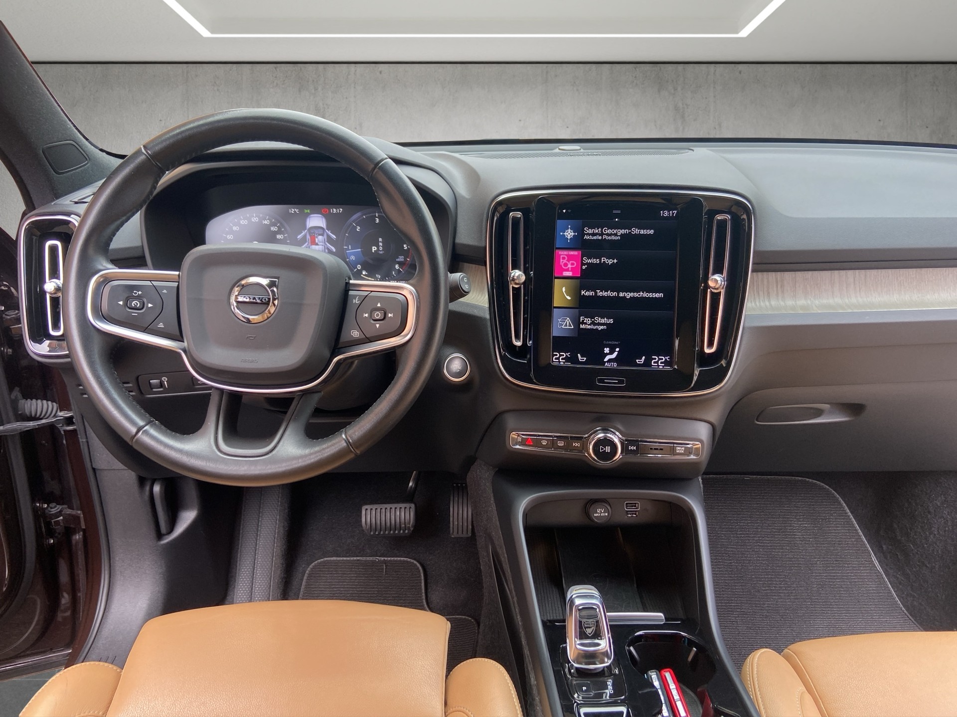 VOLVO XC40 D4 AWD Inscription Geartronic-image-9
