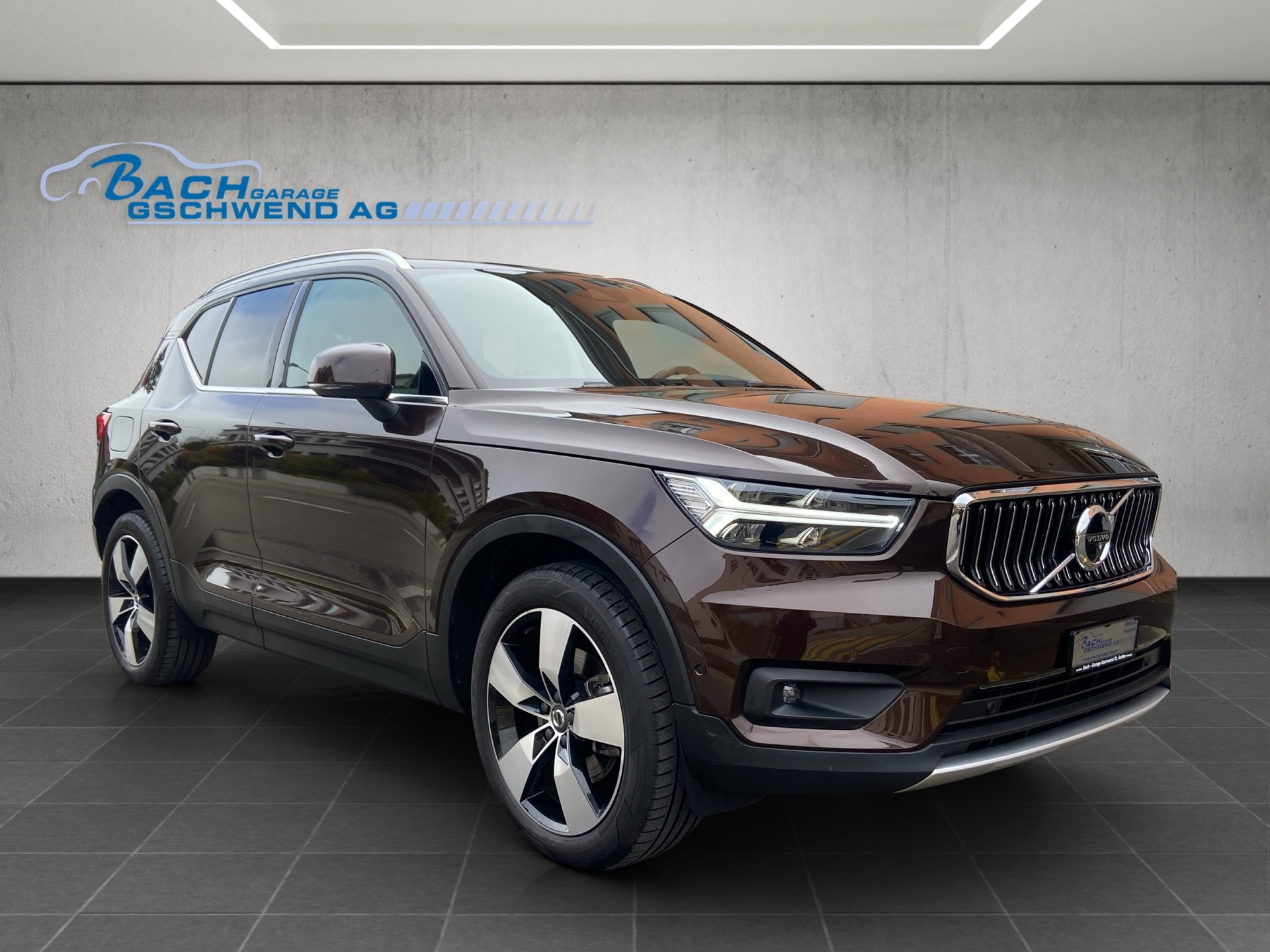 VOLVO XC40 D4 AWD Inscription Geartronic-image-1