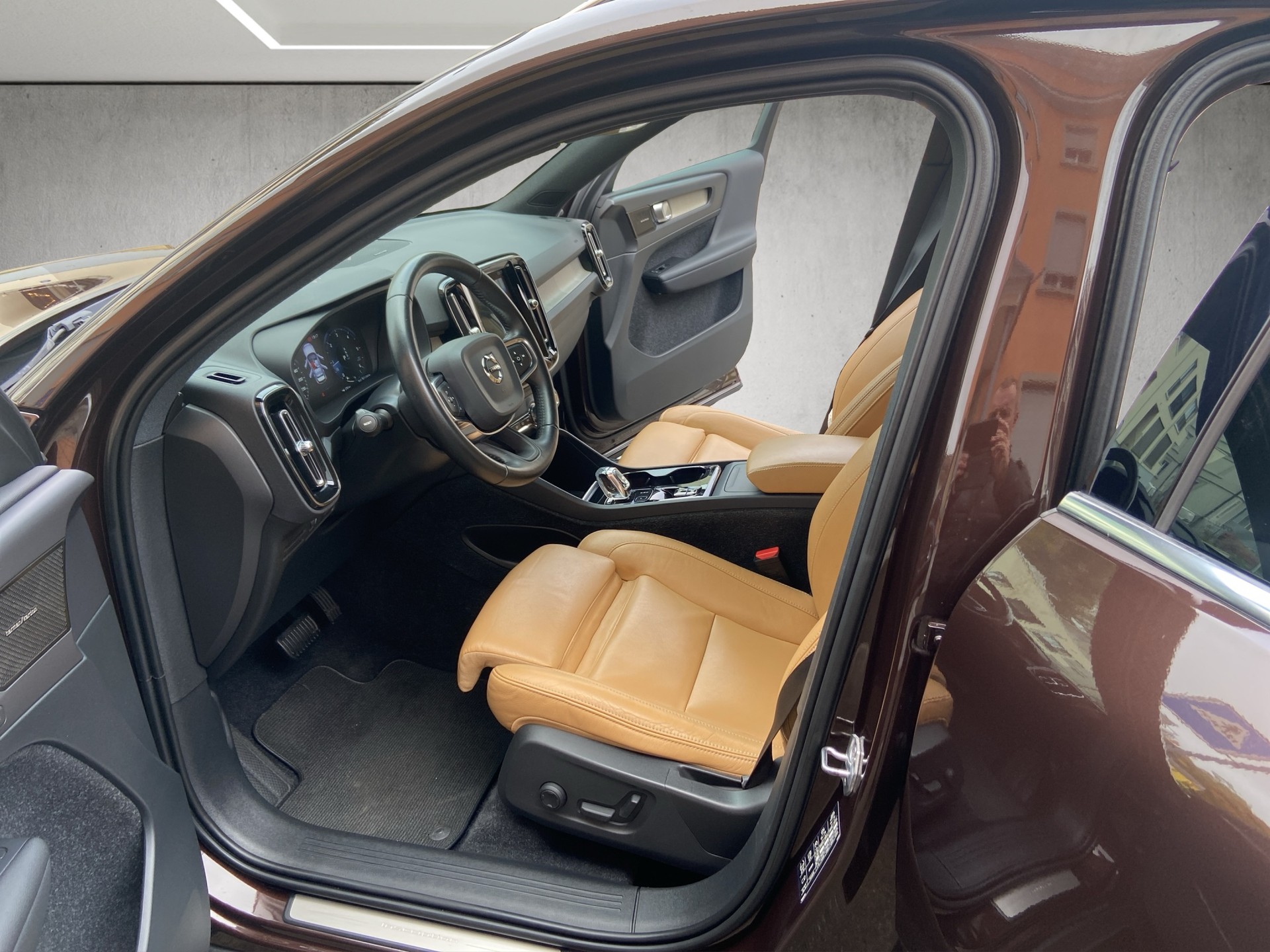 VOLVO XC40 D4 AWD Inscription Geartronic-image-6