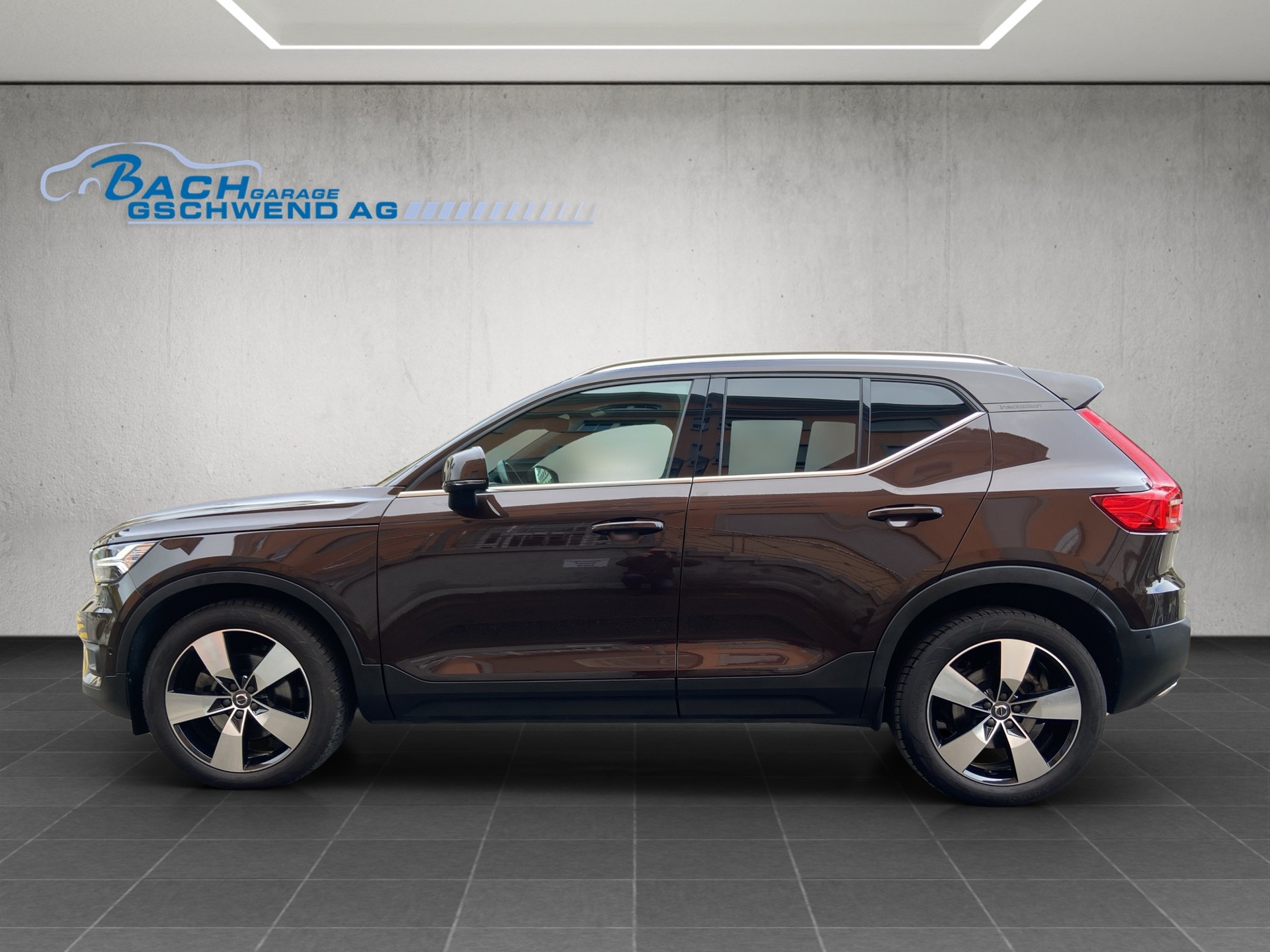 VOLVO XC40 D4 AWD Inscription Geartronic-image-5