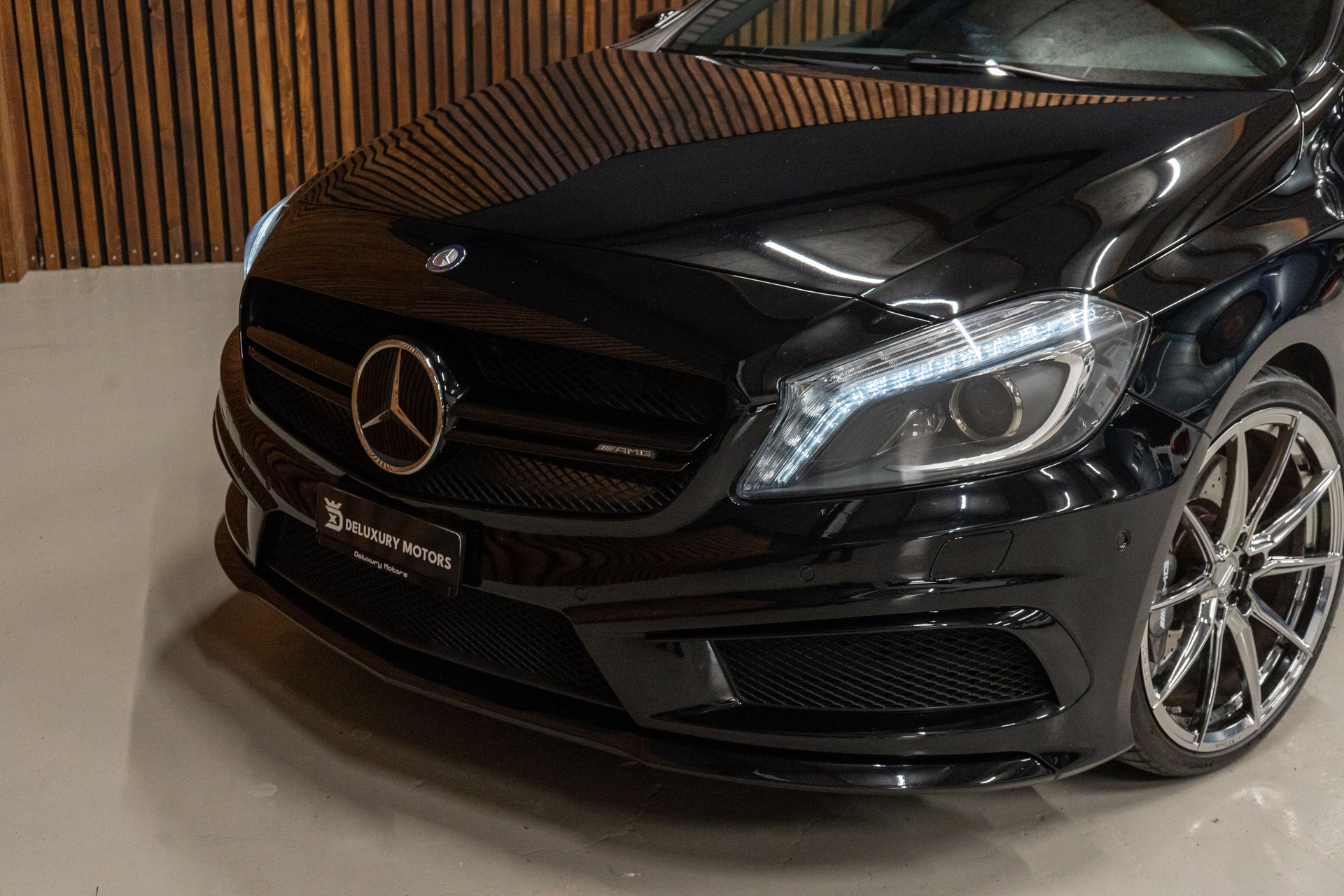 MERCEDES-BENZ A 45 AMG 4m-image-2