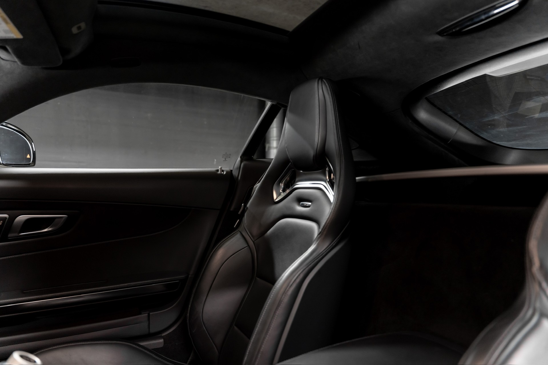 MERCEDES-BENZ AMG GT S Speedshift DCT-image-5