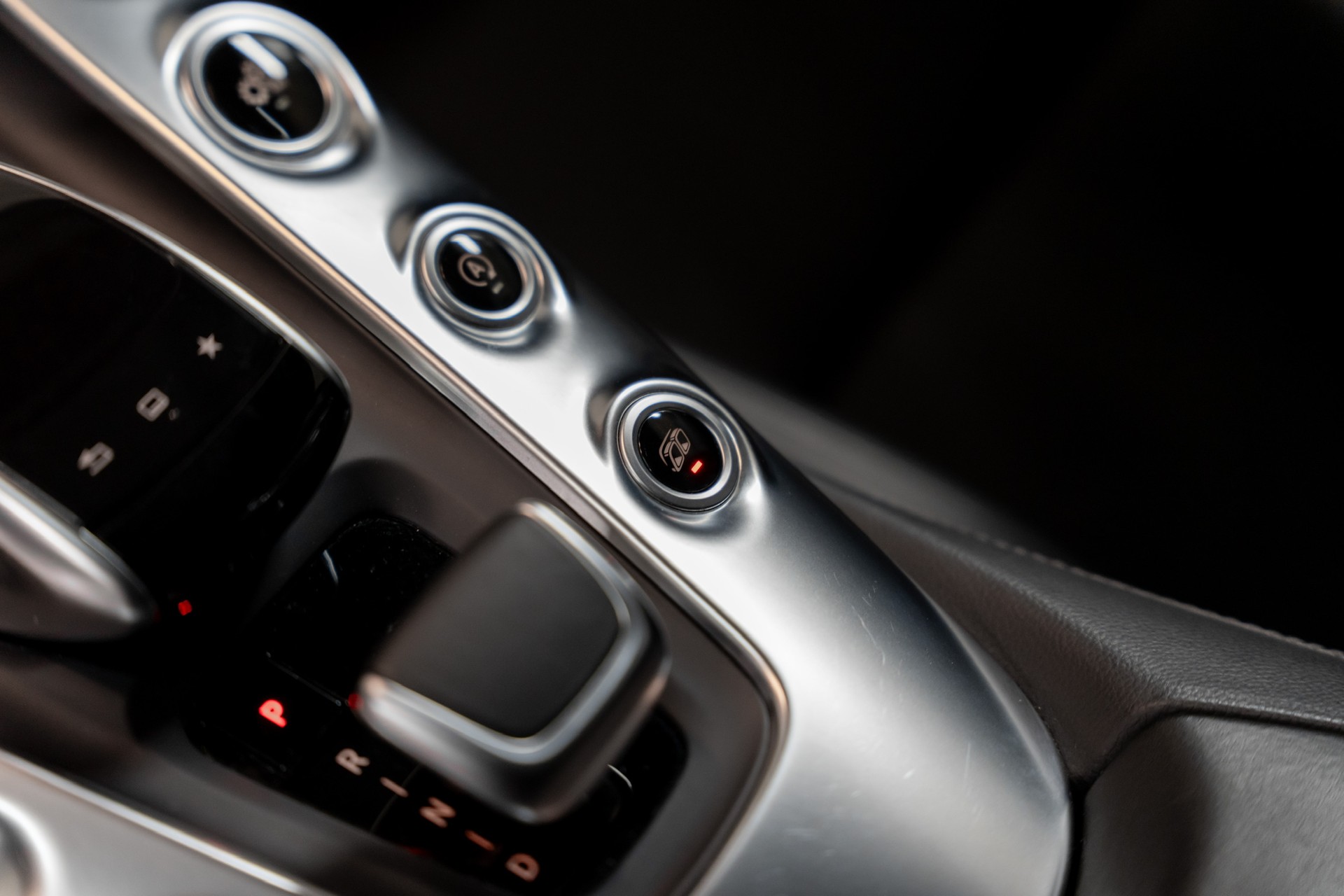 MERCEDES-BENZ AMG GT S Speedshift DCT-image-15
