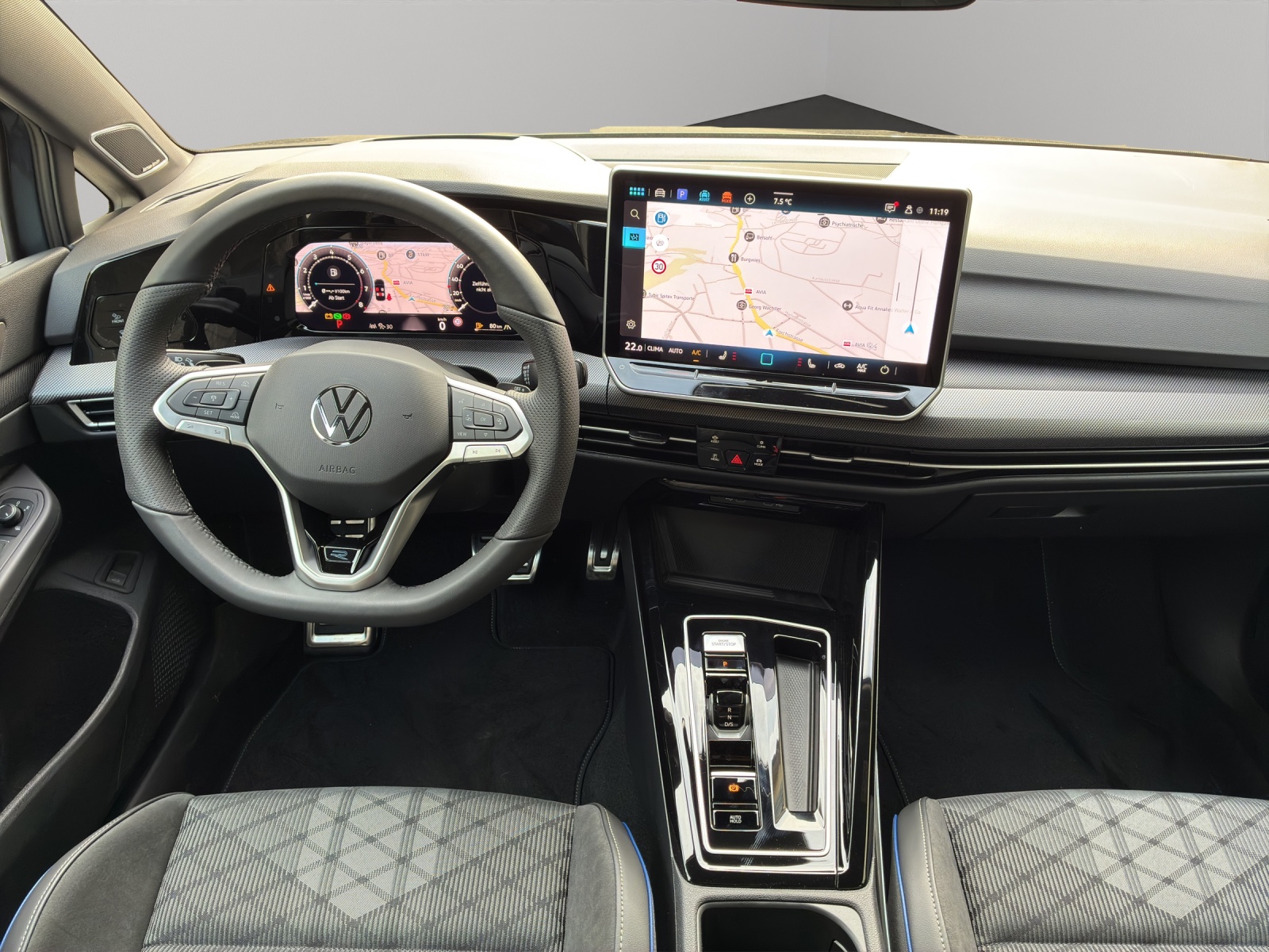 VW Golf Variant 2.0 TSI R-Line DSG 4 Motion-image-7