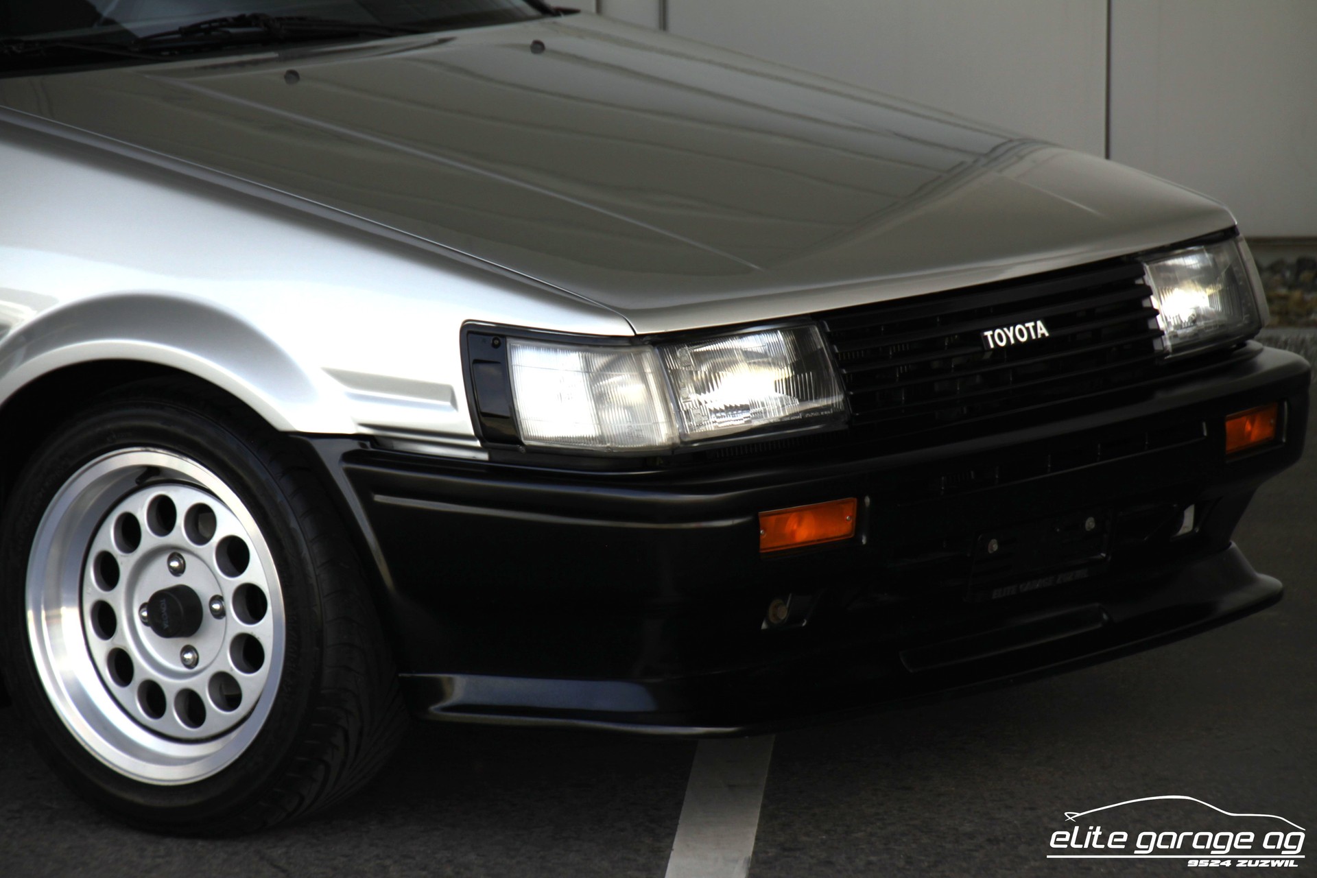 TOYOTA Corolla 1600 GTi Twin Cam AE86 VETERANENGEPRÜFT-image-8