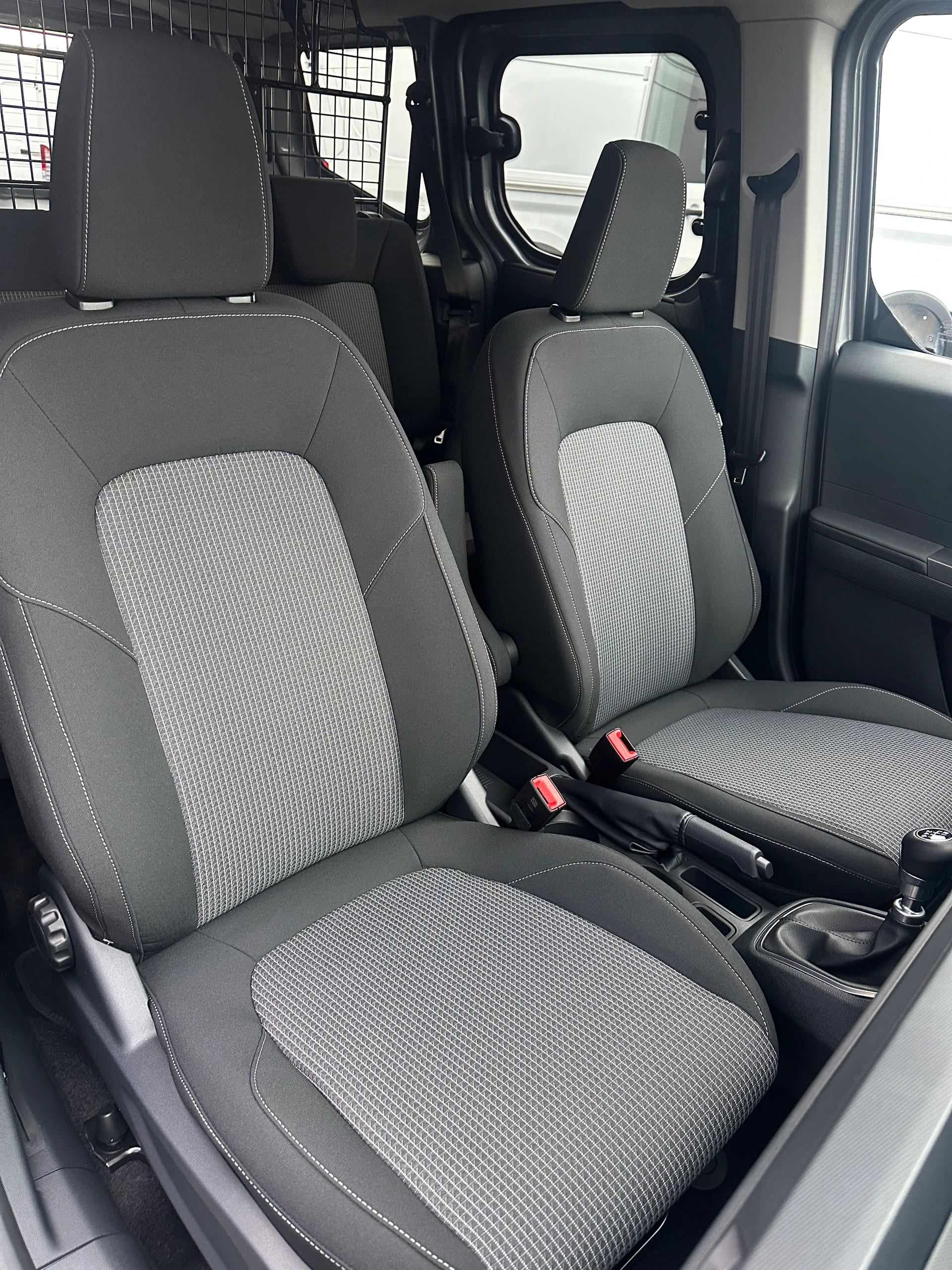 FORD Transit Courier Dkab. van 1.0 Trend/100CV/Man.-image-14