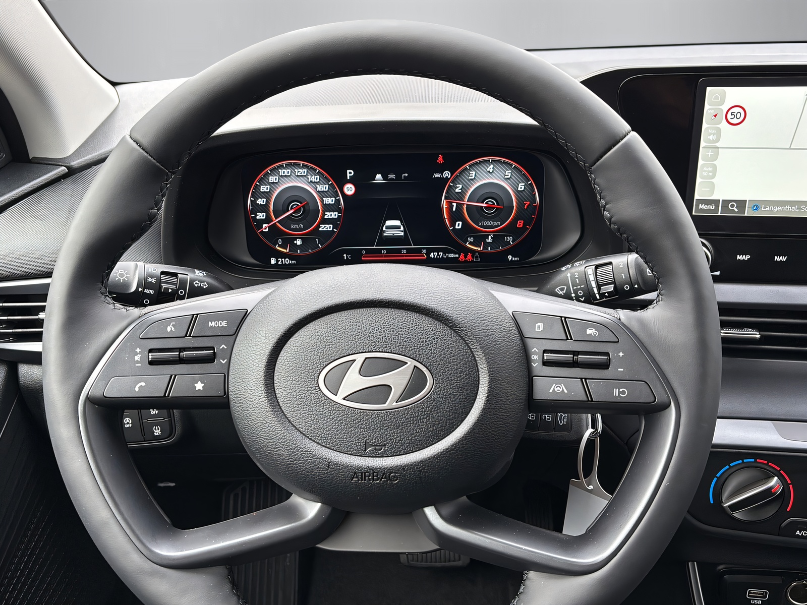 HYUNDAI i20 1.0 T-GDi Amplia-image-13