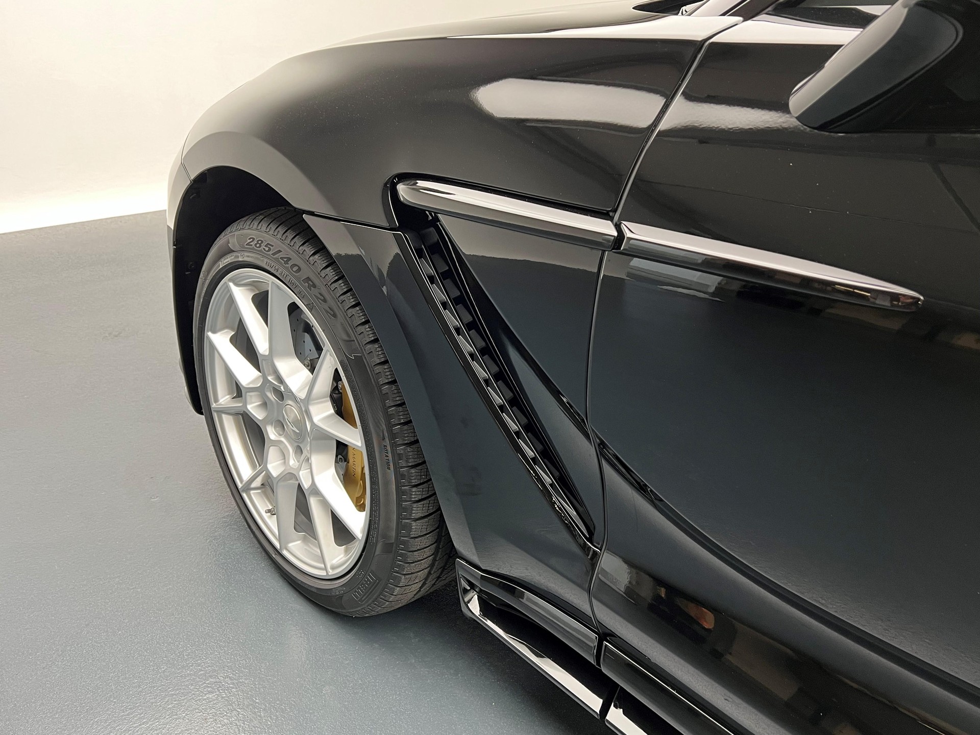 ASTON MARTIN DBX 707 4.0 V8 Bi-Turbo-image-8