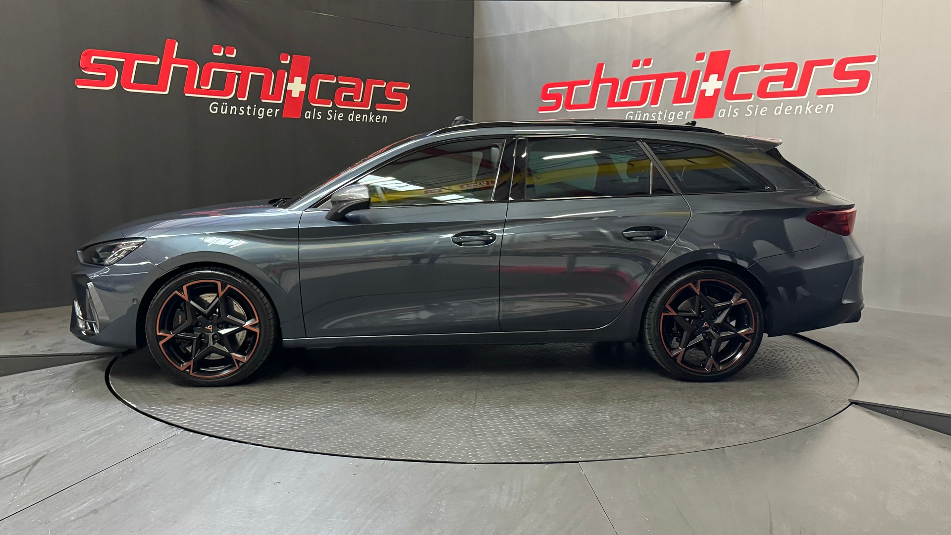 CUPRA LEON ST 2.0 TSI VZ DSG 4Drive-image-2