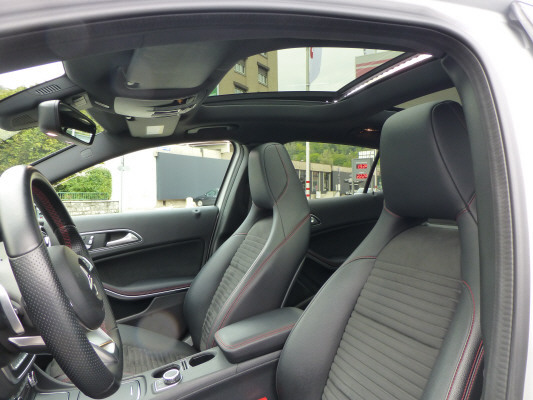 MERCEDES-BENZ GLA 200 d SwissAMG L4M-image-8