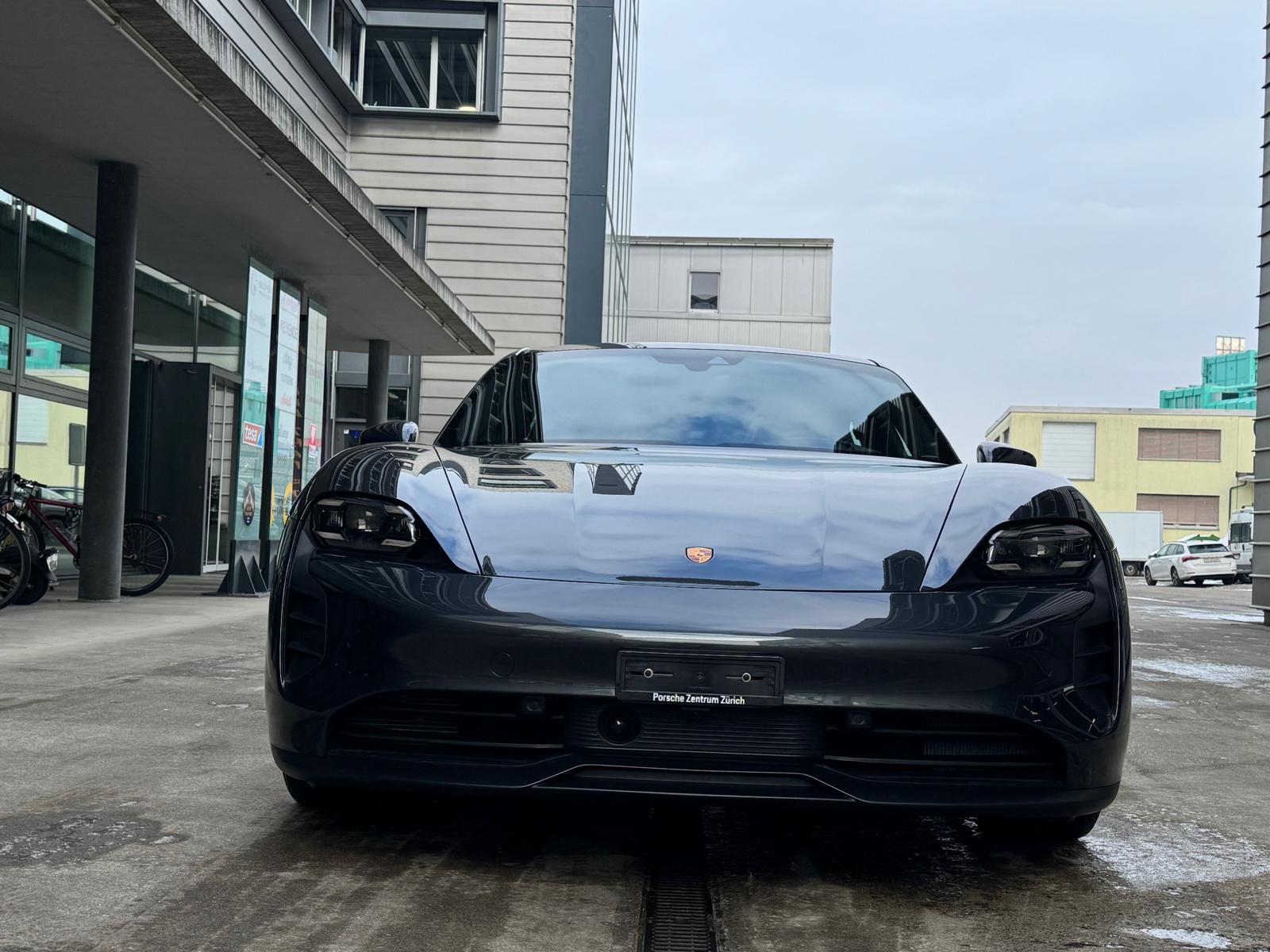 PORSCHE Taycan GTS-image-8