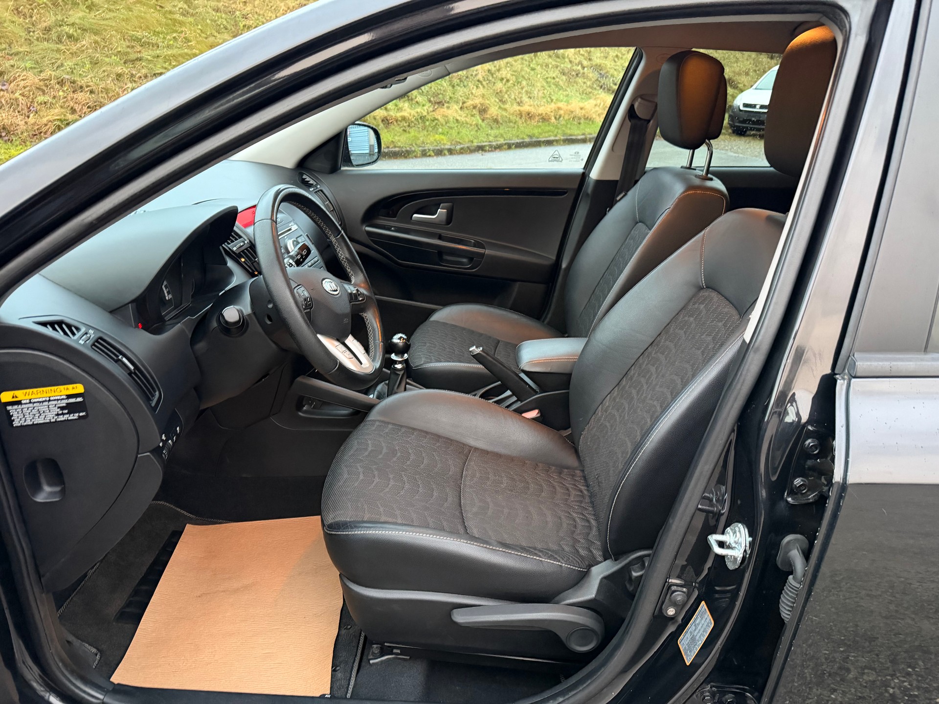 KIA Cee'd Sporty Wagon 1.6 CRDi Style-image-7