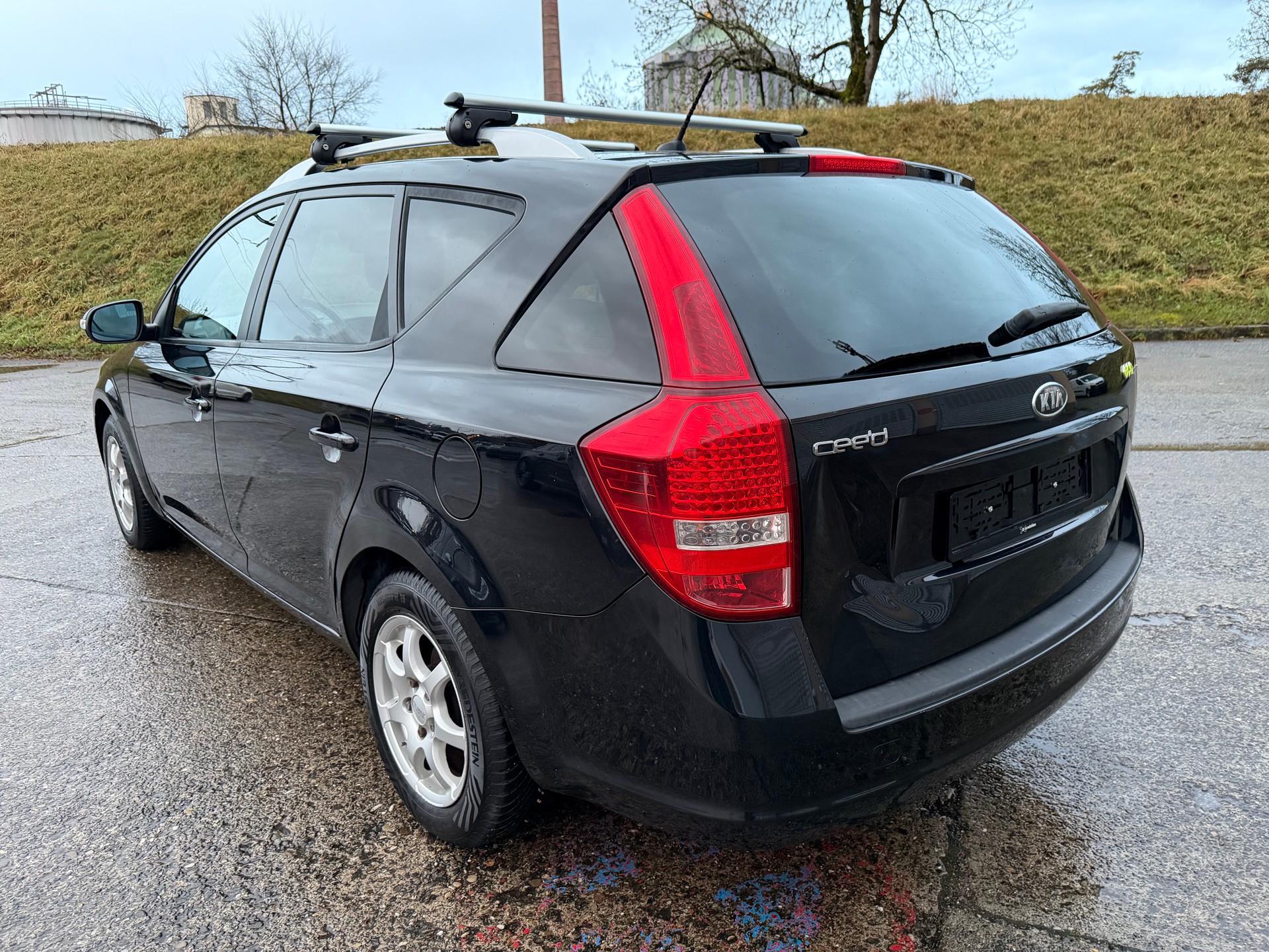 KIA Cee'd Sporty Wagon 1.6 CRDi Style-image-2