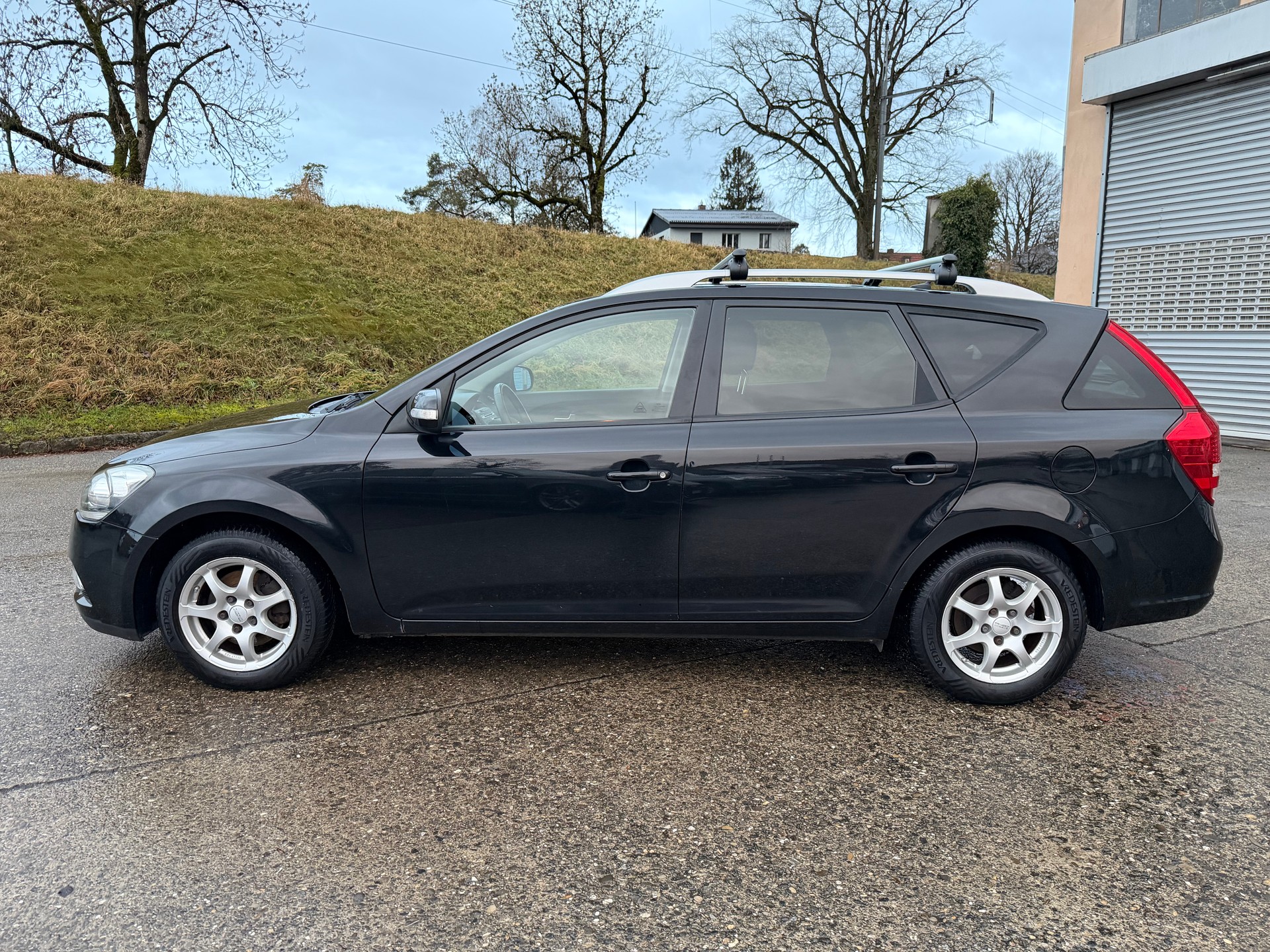 KIA Cee'd Sporty Wagon 1.6 CRDi Style-image-1