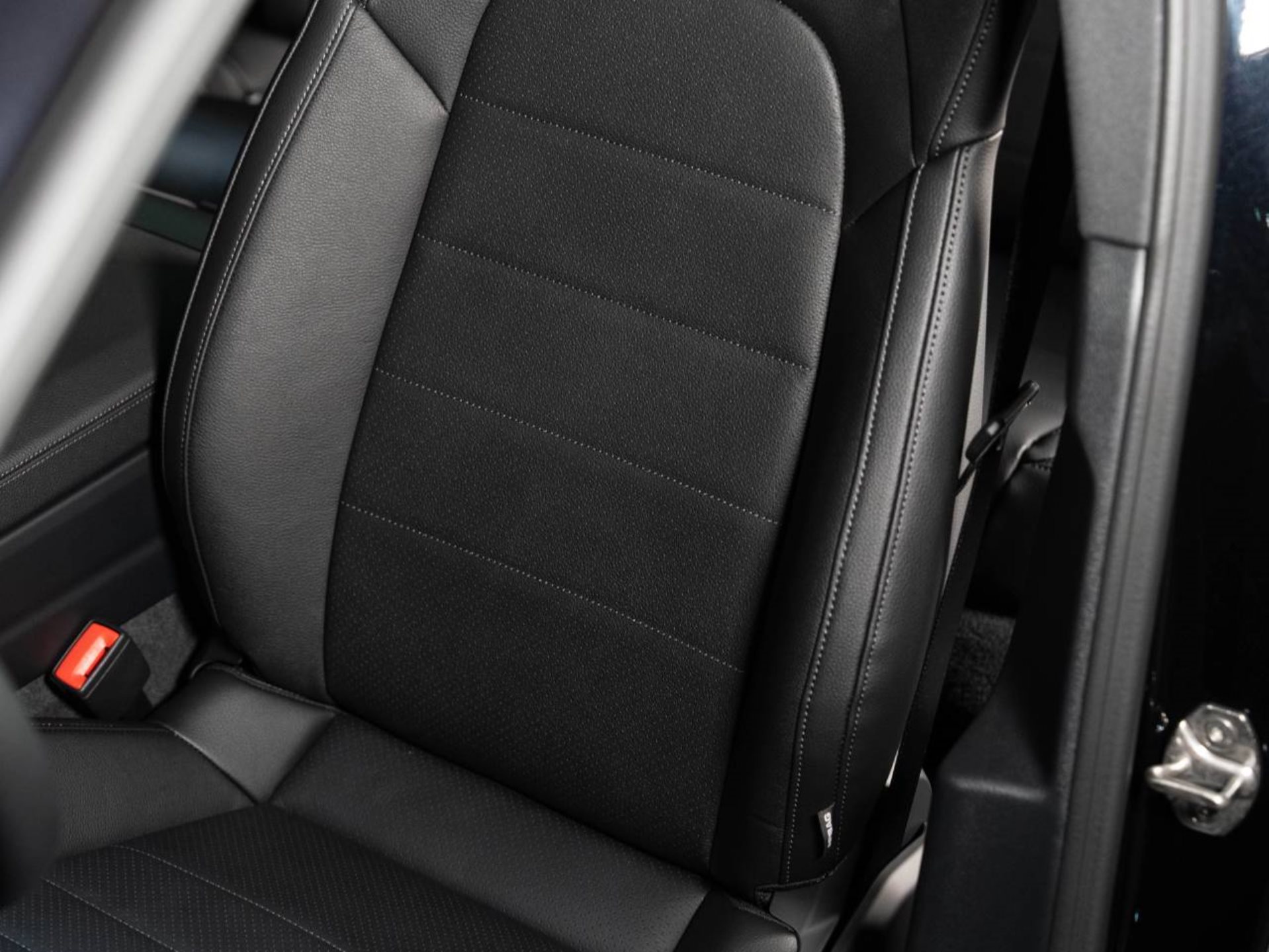 PORSCHE Panamera 4 E-Hybrid-image-15