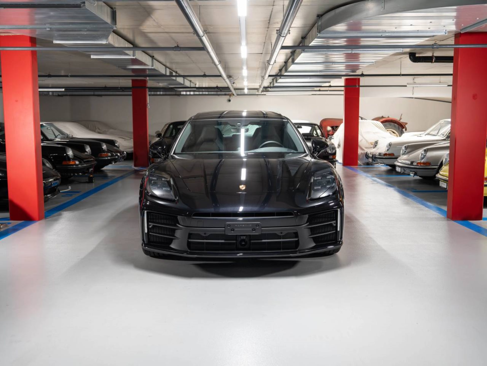 PORSCHE Panamera 4 E-Hybrid-image-1