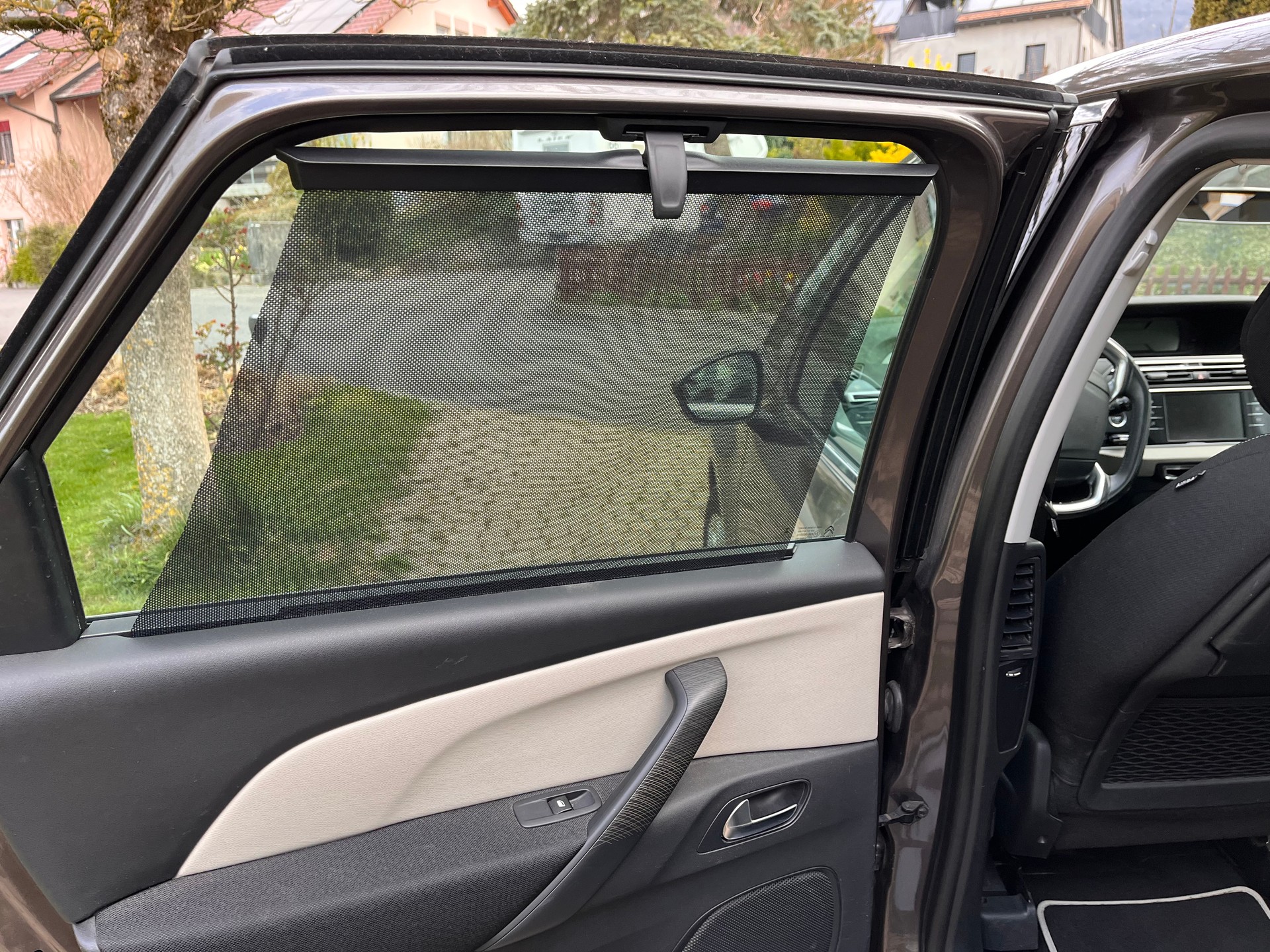 CITROEN C4 Picasso 1.2 Pure Tech Attraction-image-17