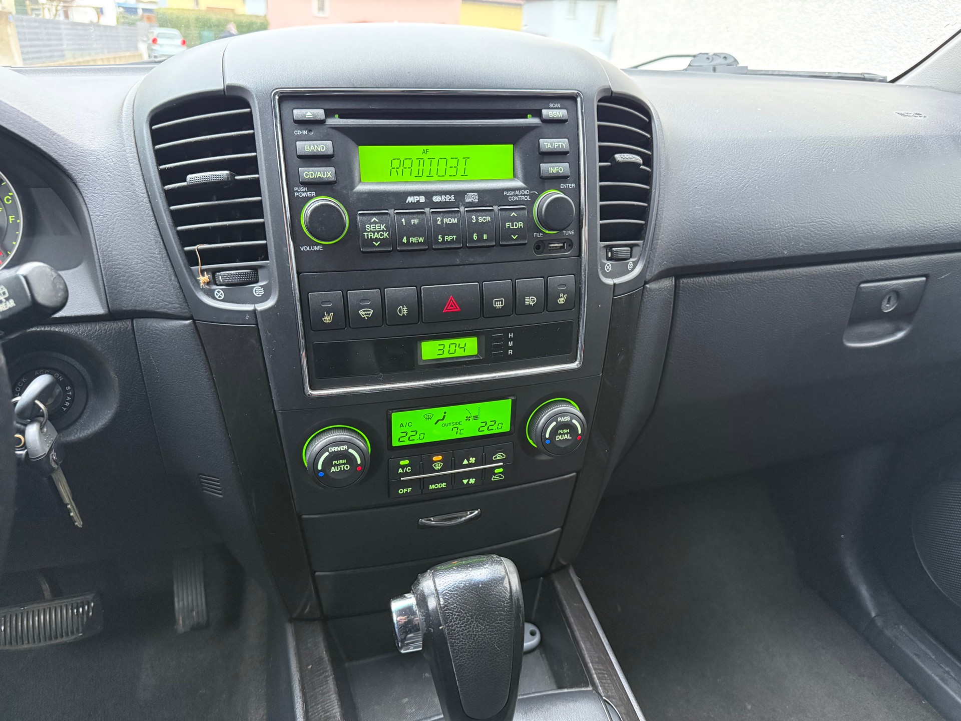 KIA Sorento 2.5 CRDI Style-image-9