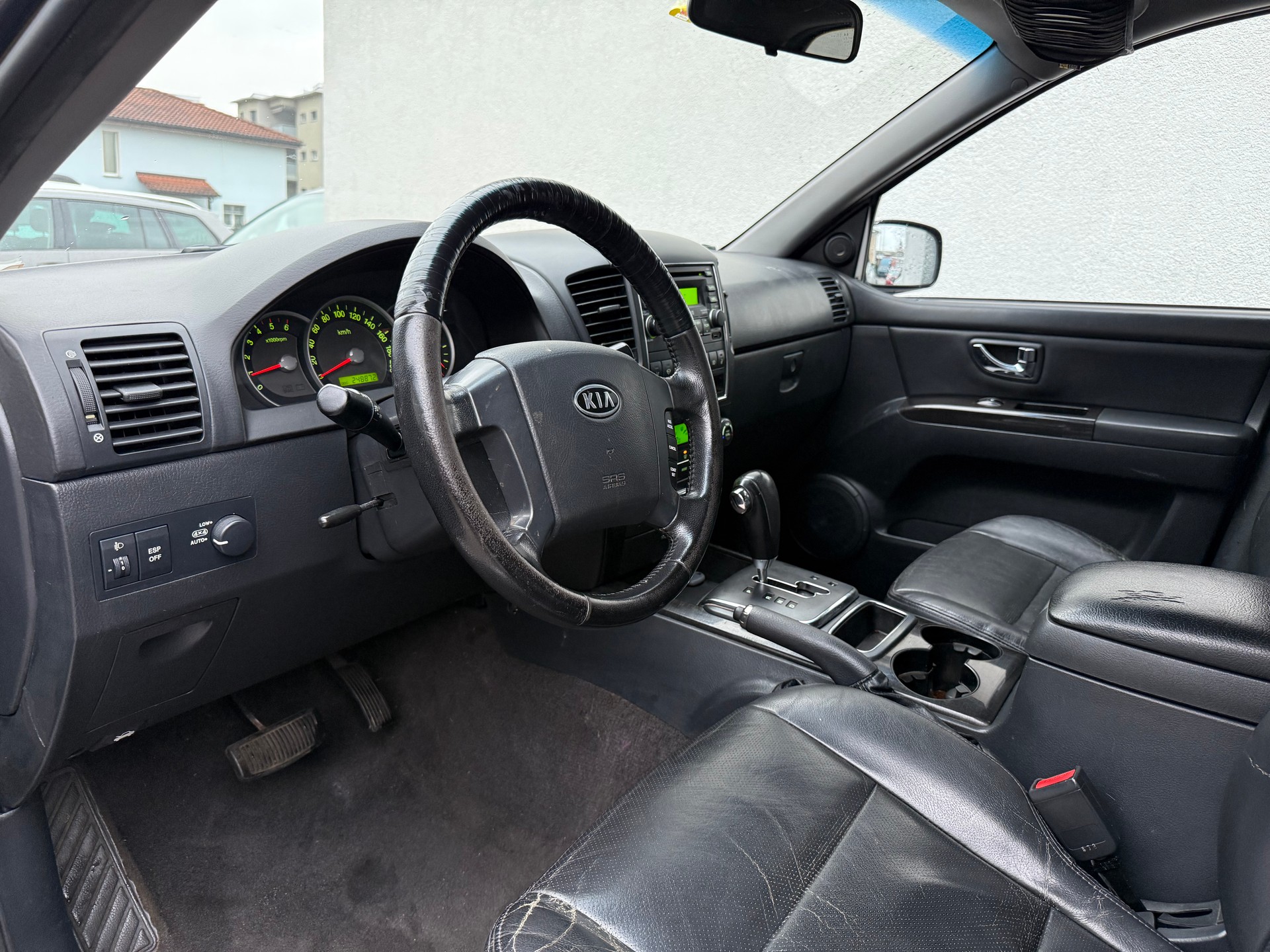 KIA Sorento 2.5 CRDI Style-image-11