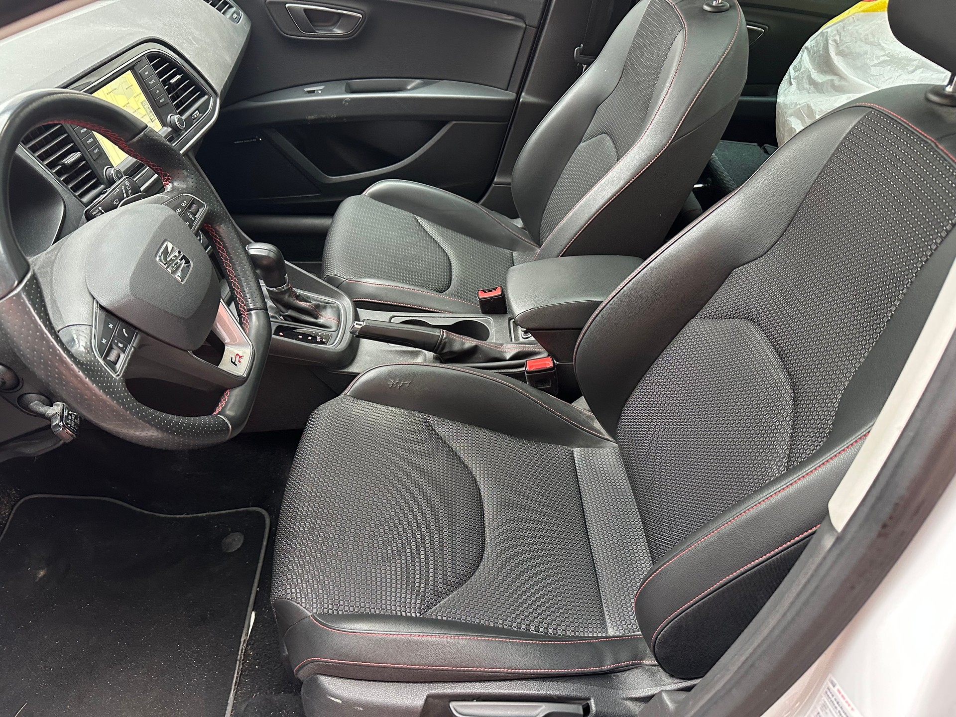 SEAT SEAT LEON FR-image-9