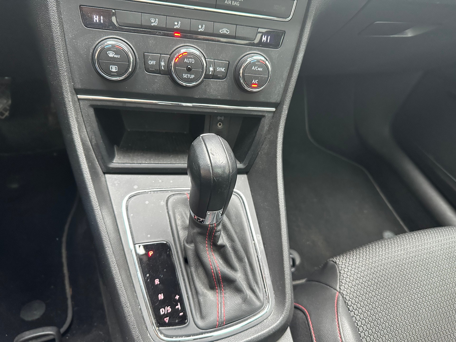 SEAT SEAT LEON FR-image-7