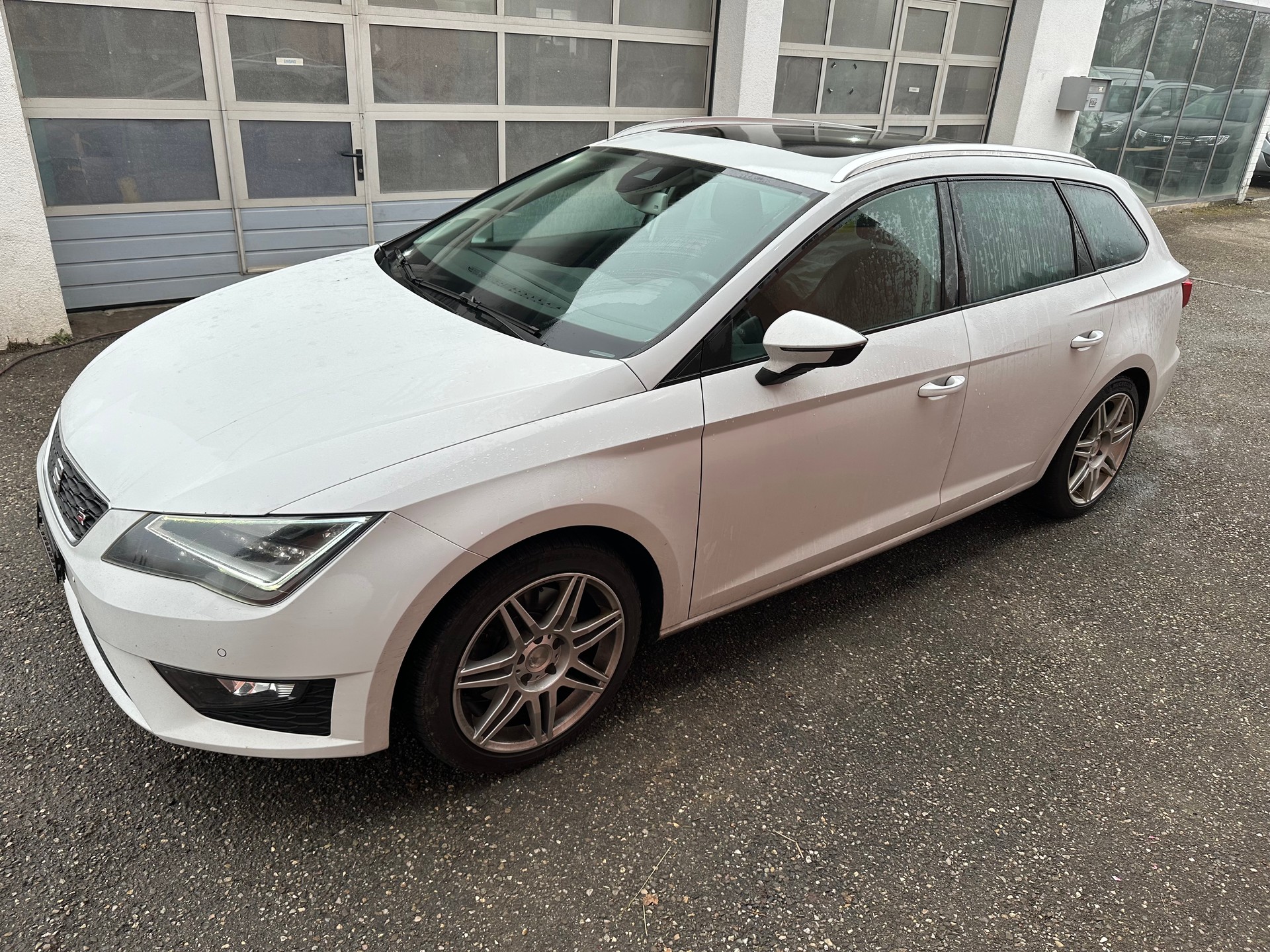 SEAT SEAT LEON FR-image-1