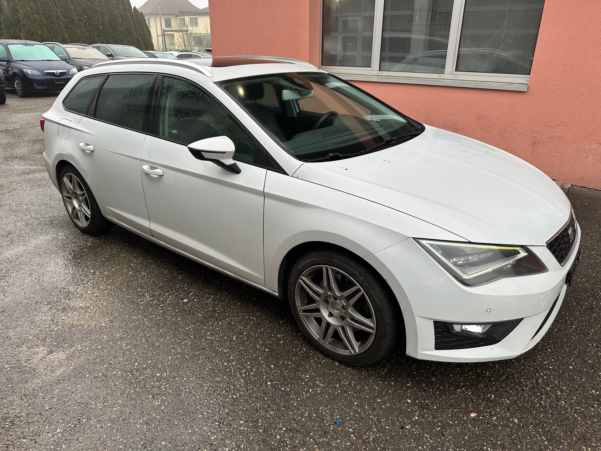 SEAT SEAT LEON FR-image-2