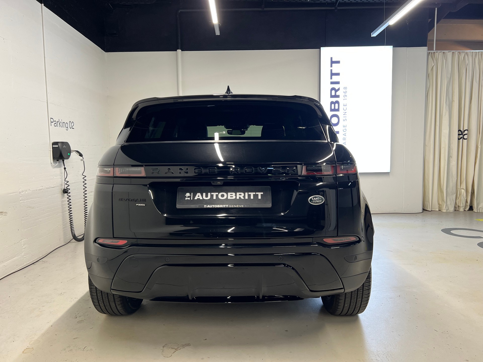 LAND ROVER Range Rover Evoque 1.5 T 300e SE-image-8