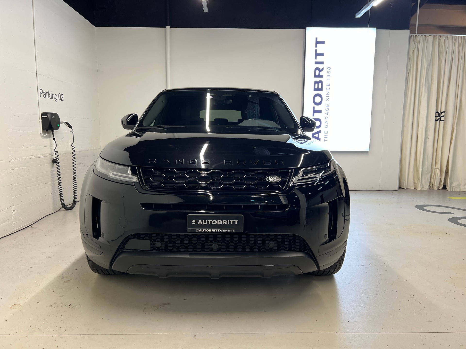 LAND ROVER Range Rover Evoque 1.5 T 300e SE-image-9