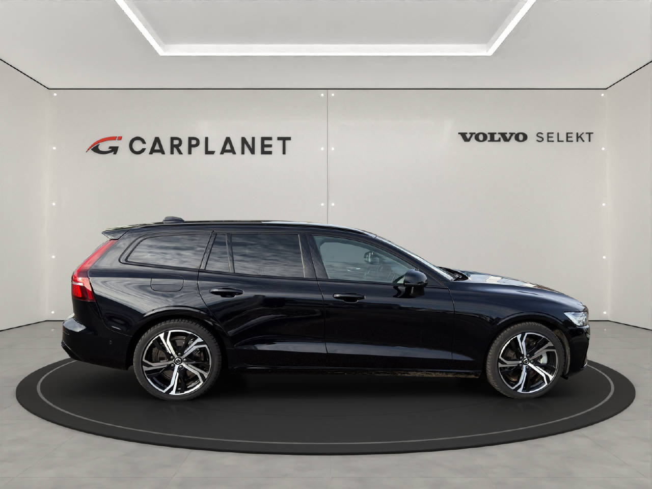 VOLVO V60 2.0 T6 TE Plus Dark eAWD .-image-2