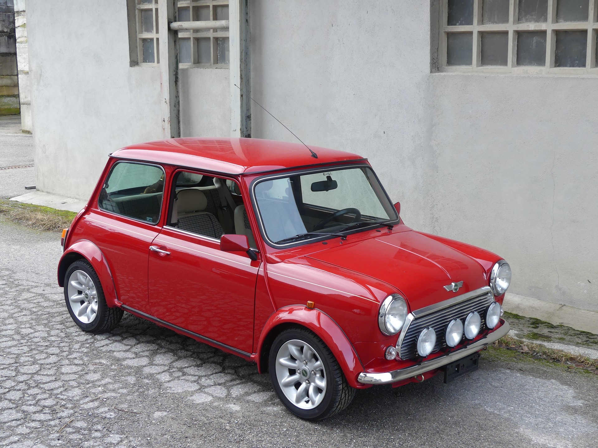 MINI 1.3i-image-1