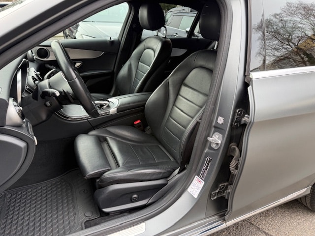 MERCEDES-BENZ C 200 4Matic 9G-Tronic-image-11
