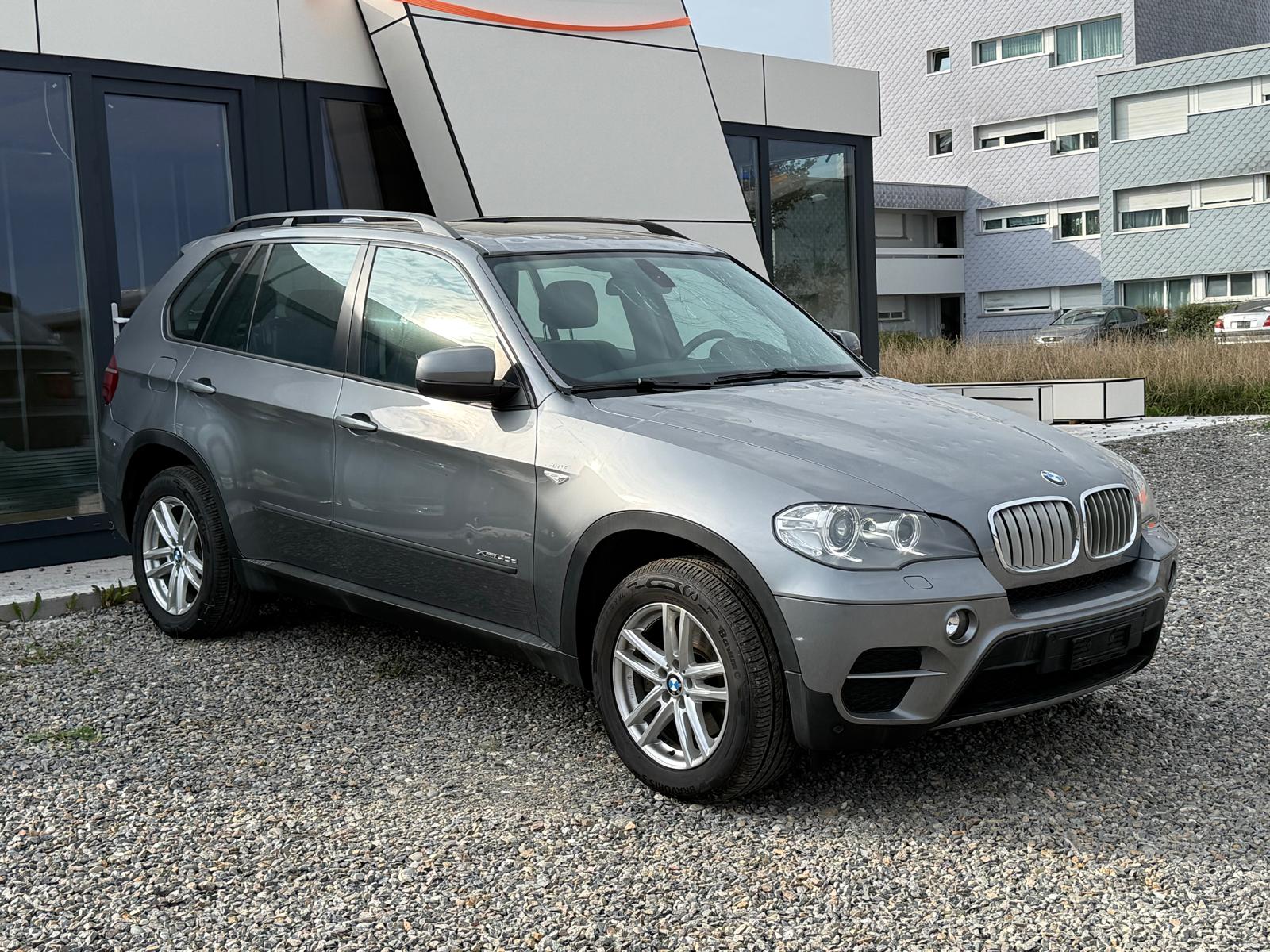 BMW X5 xDrive 40d Steptronic 7-Sitzer *Frisch ab MFK* *HAGELSCHADEN* **Jetzt nur noch CHF 9'900.- statt CHF 15900.-**-image-4