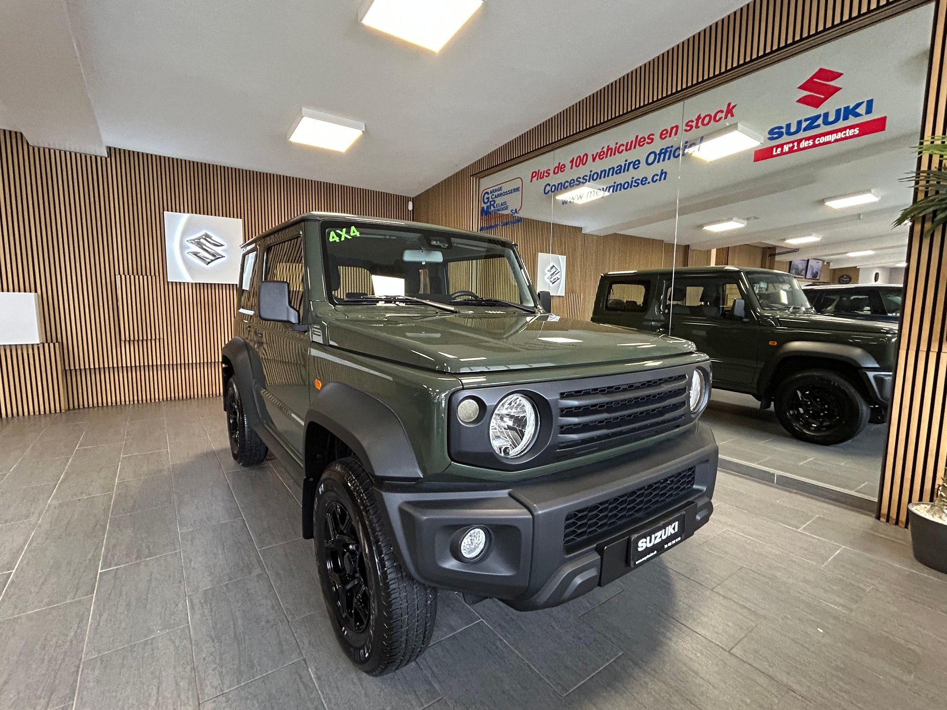 SUZUKI Jimny 1.5 Unico 4 PLACES/4 SITZE-image-2