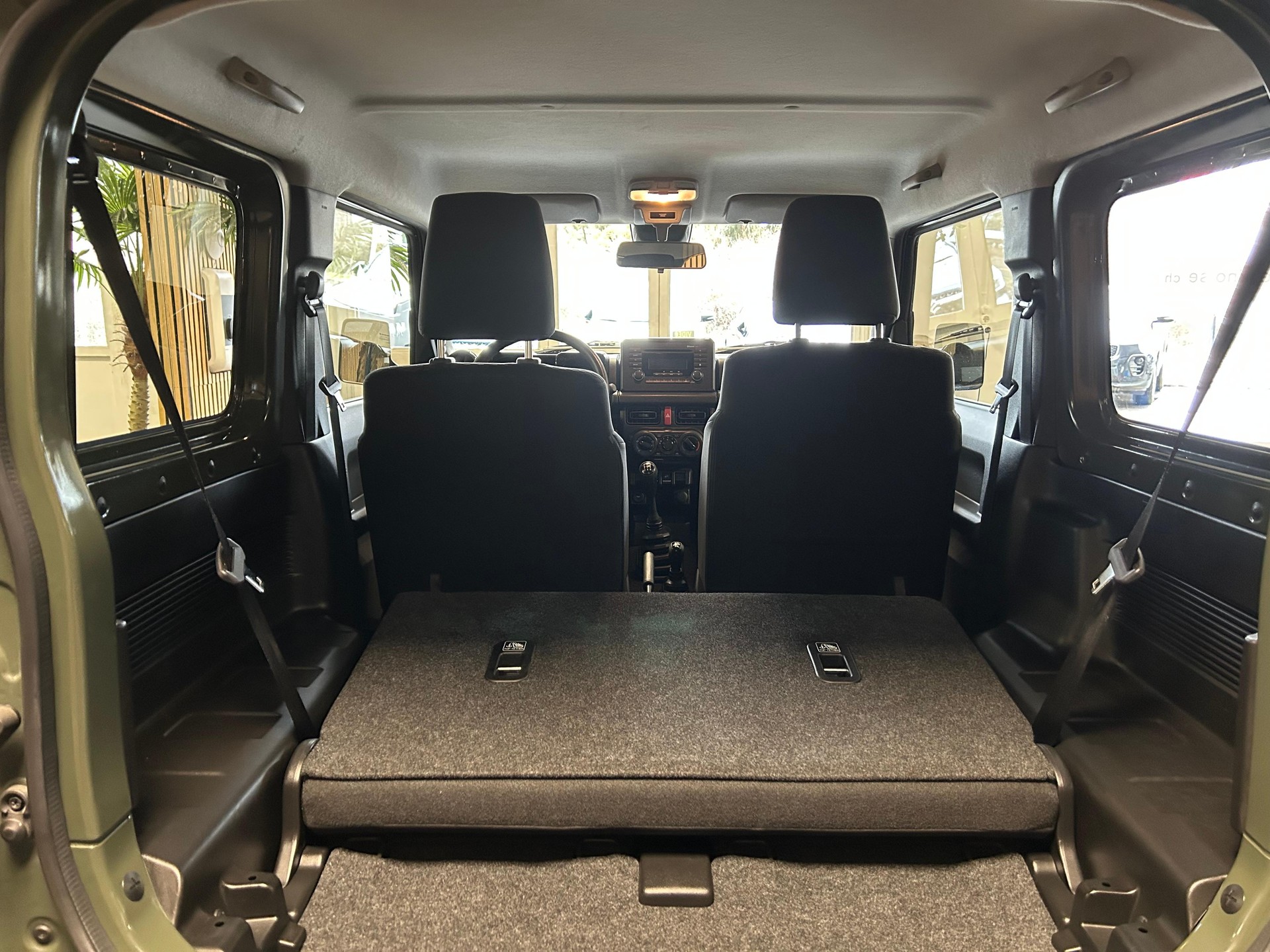 SUZUKI Jimny 1.5 Unico 4 PLACES/4 SITZE-image-18