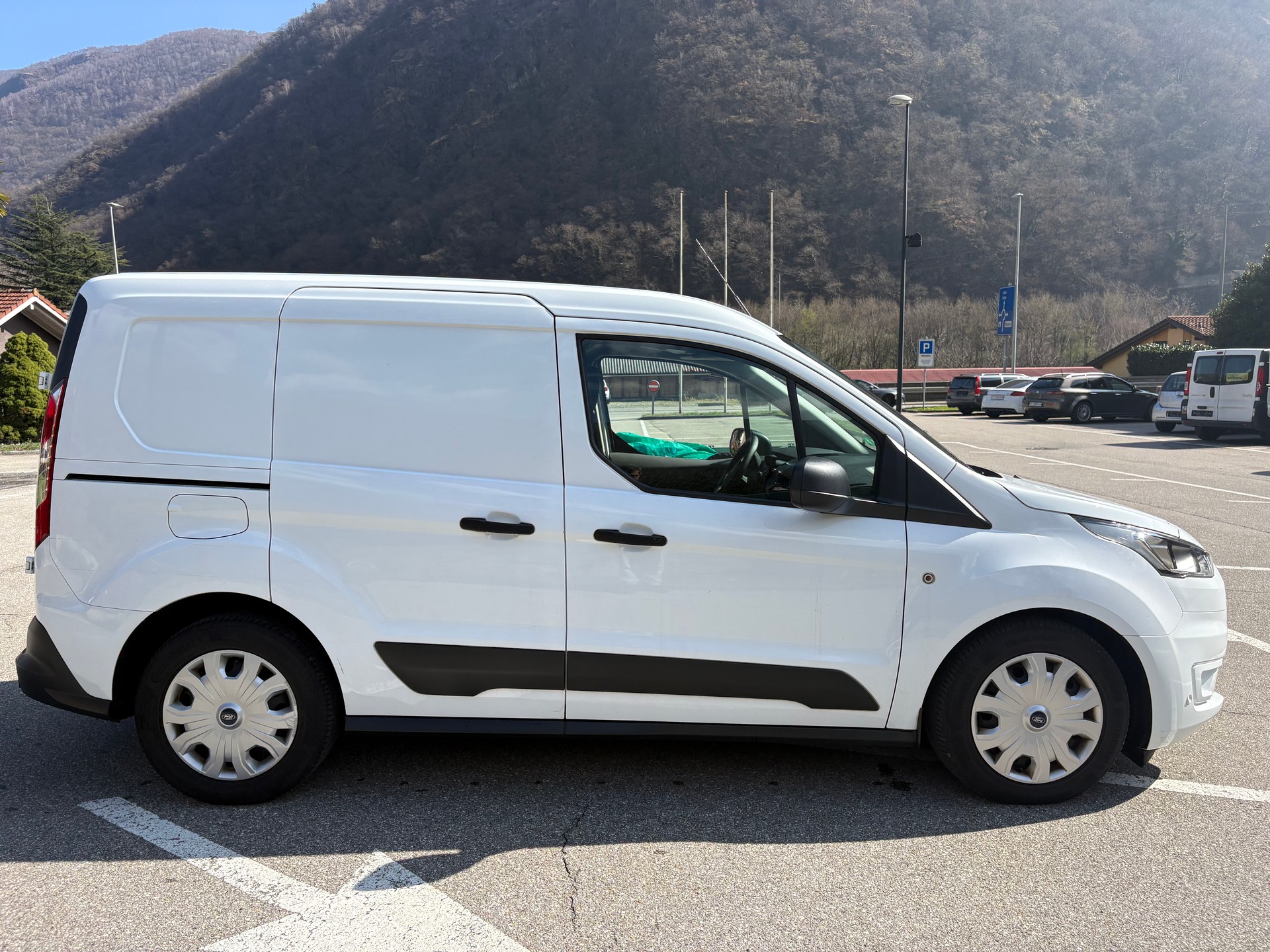 FORD Transit Connect Van T200 1.0 EcoBoost Trend-image-1