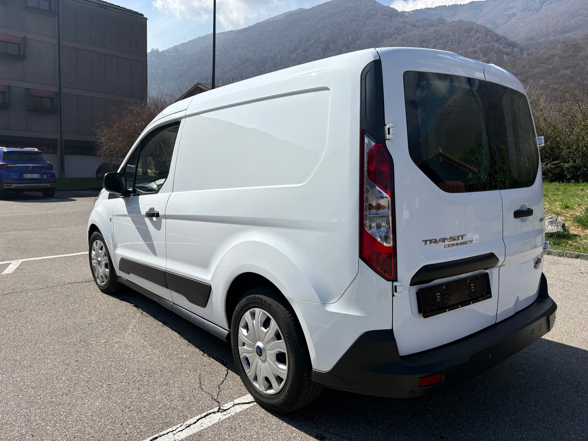 FORD Transit Connect Van T200 1.0 EcoBoost Trend-image-4