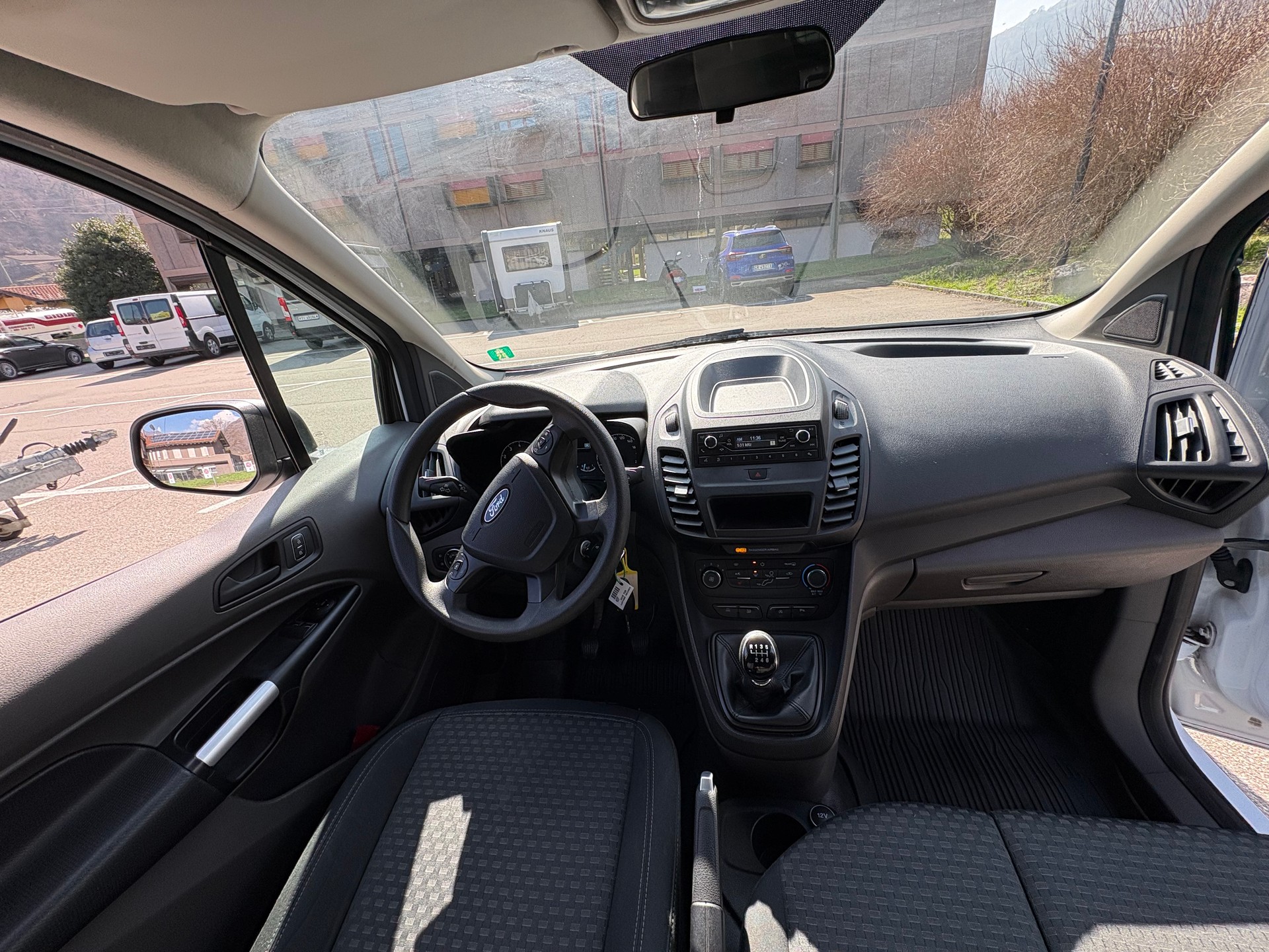 FORD Transit Connect Van T200 1.0 EcoBoost Trend-image-8
