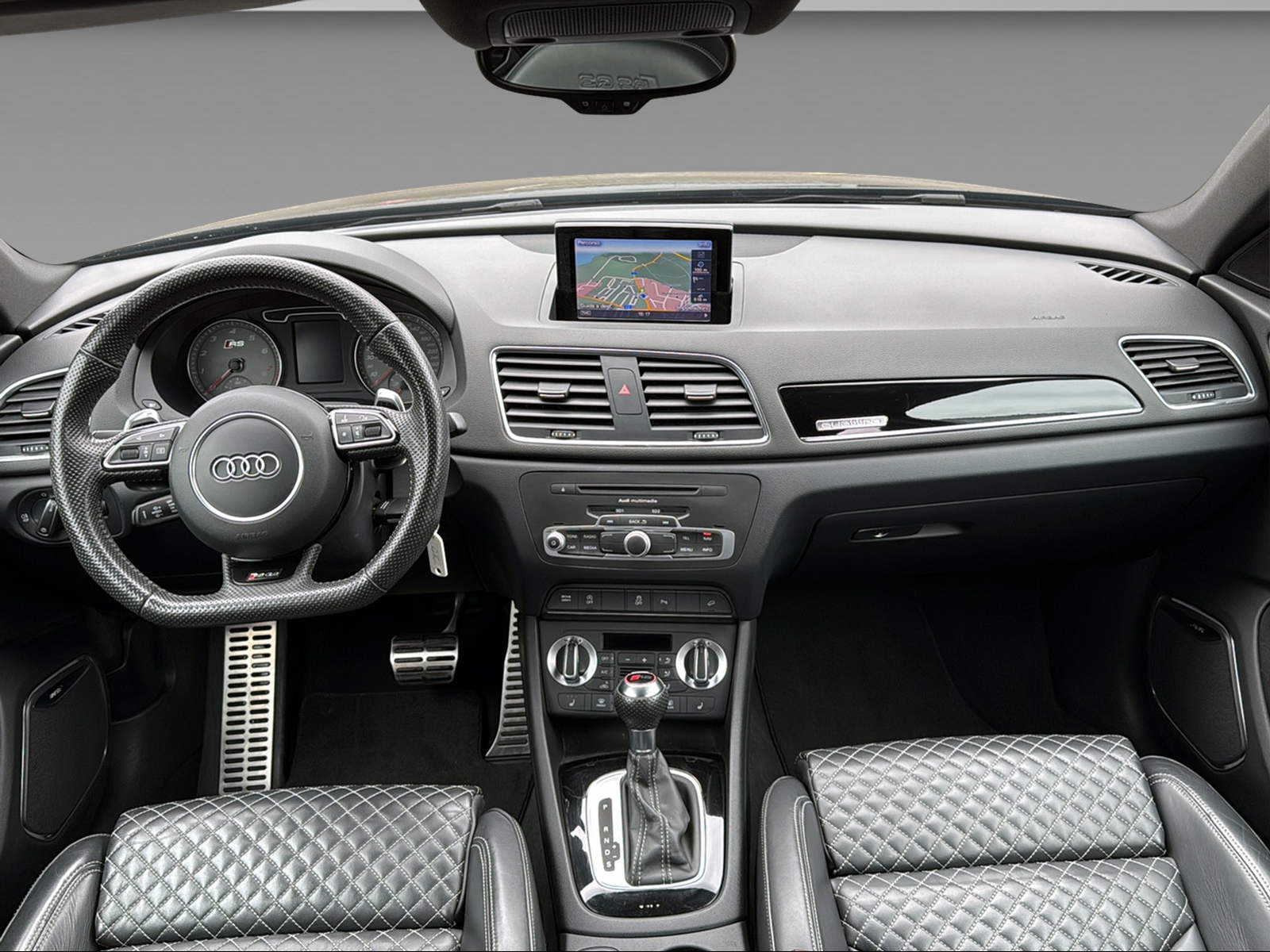 AUDI RS Q3 2.5 TFSI quattro S-Tronic-image-15