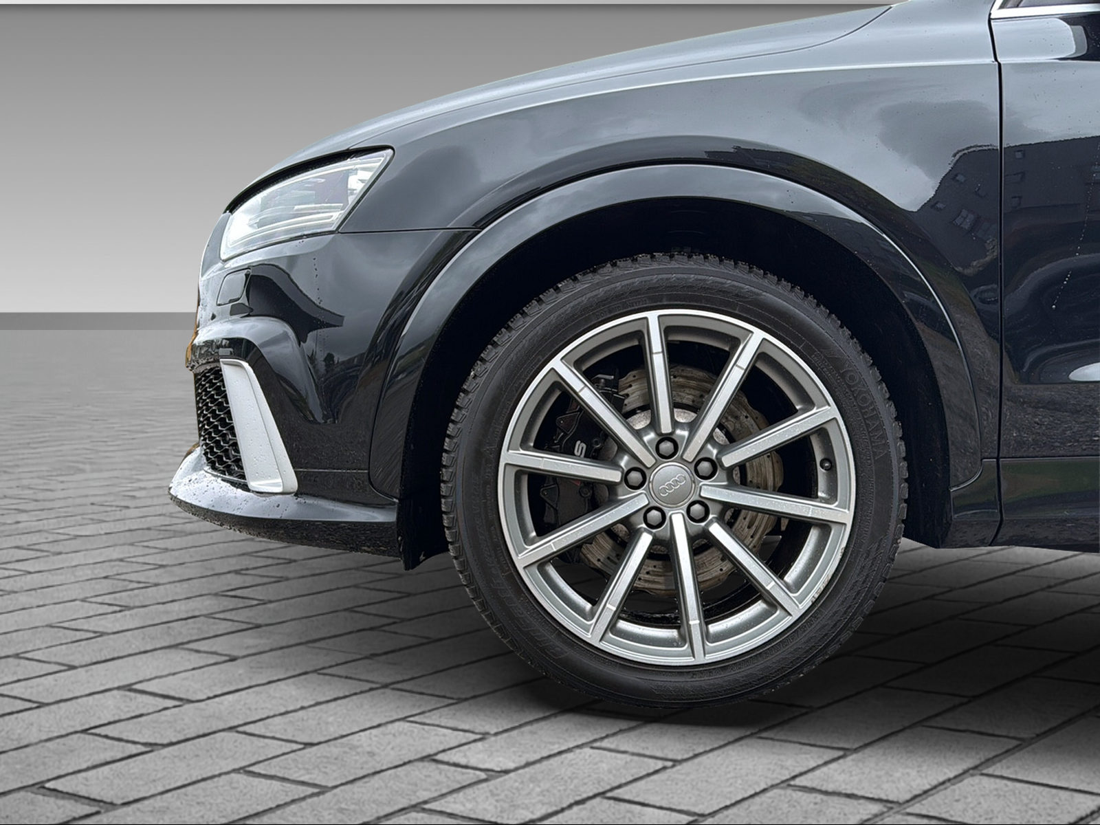 AUDI RS Q3 2.5 TFSI quattro S-Tronic-image-11