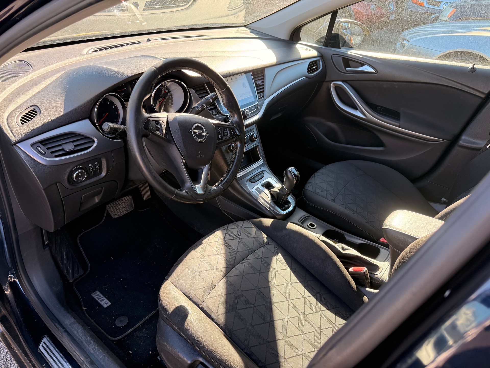 OPEL Astra Sports Tourer 1.4i Turbo Excellence-image-6